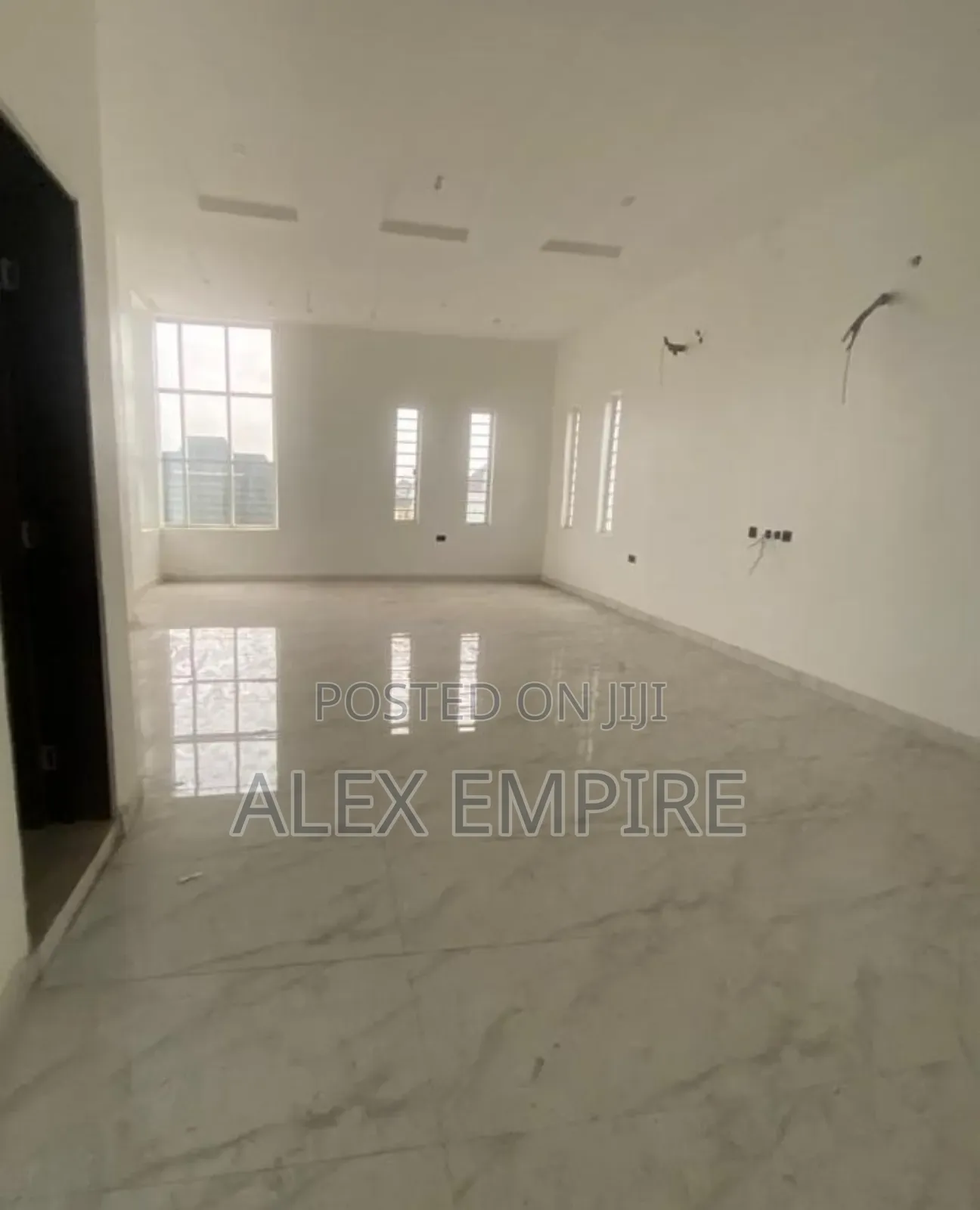 5bdrm Duplex in Lekki Phase 1 for sale