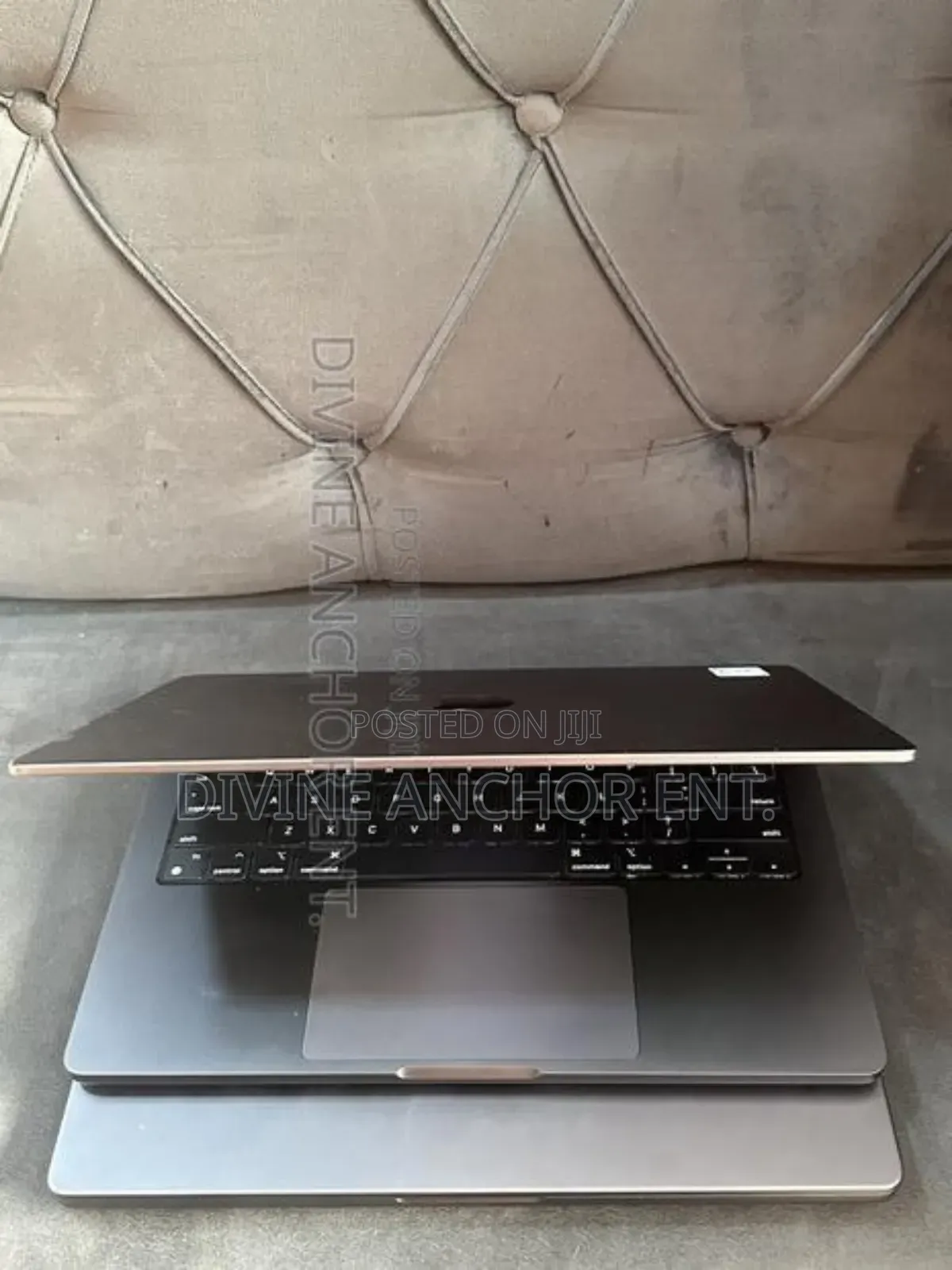 Laptop Apple MacBook Pro 2024 M4 14-inch 18GB Apple M3 Pro SSD 512GB