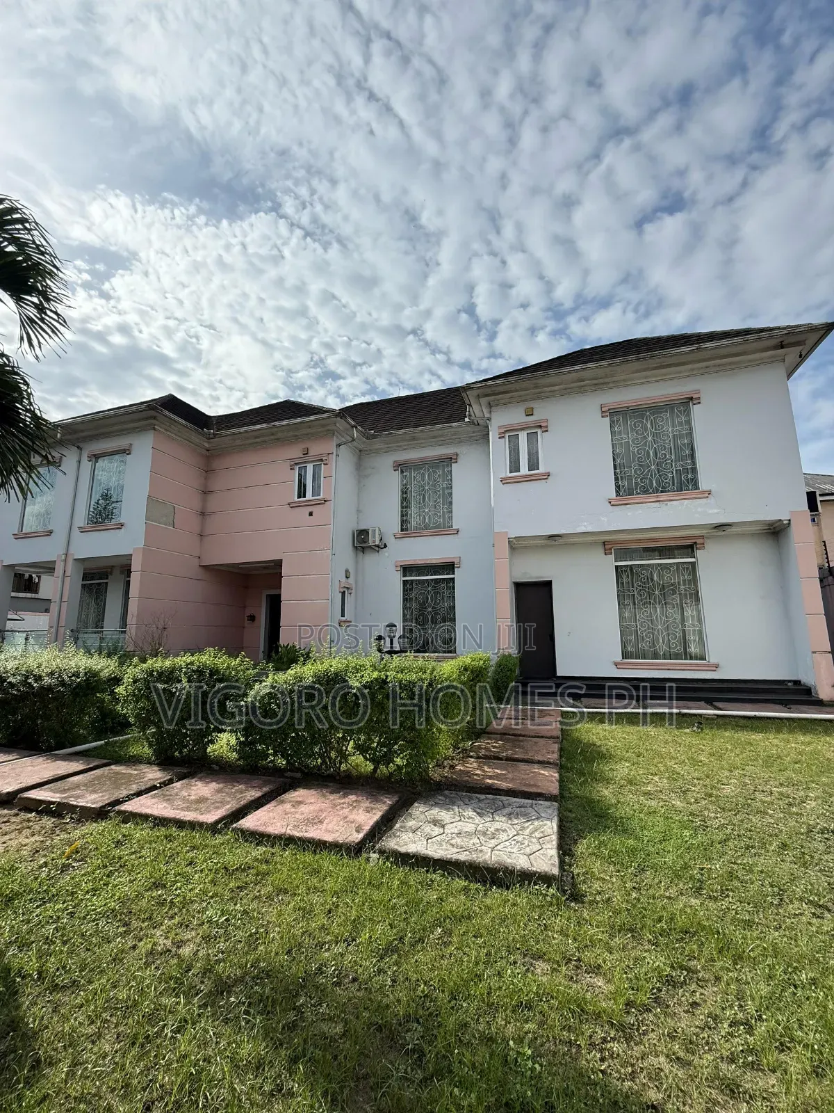 5bdrm House in Chinda, Port-Harcourt for sale