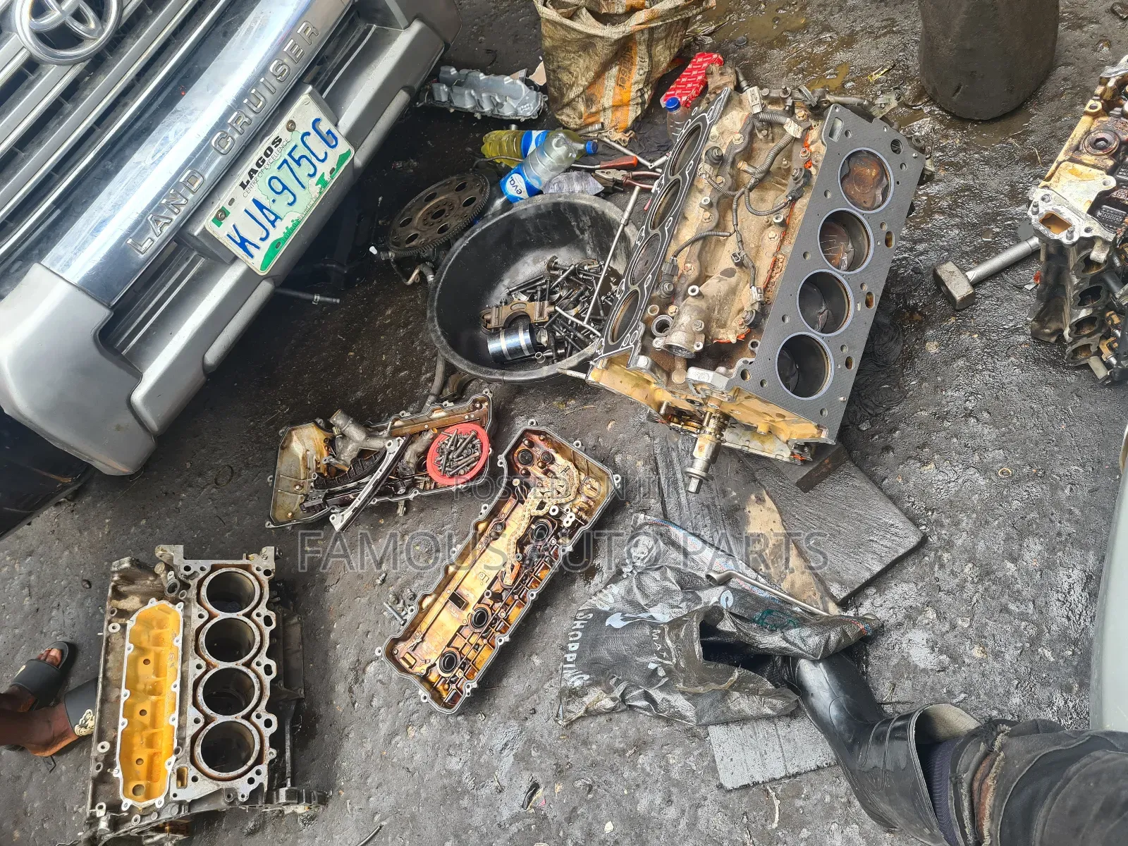 Toyota Land Cruiser V8 Blocks  and Top