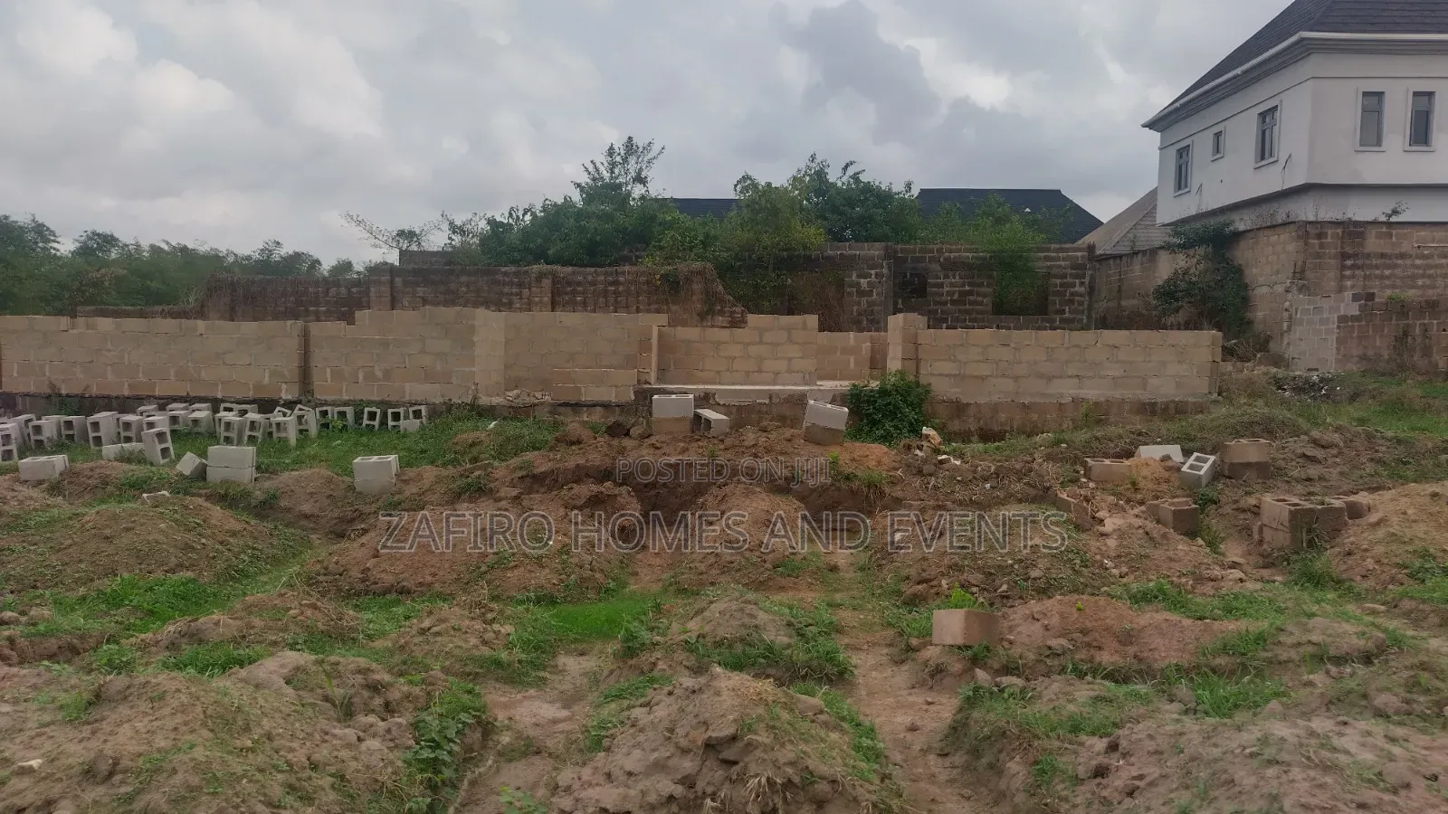Lovely 1 Plot of Land Near T Junction Elebu Off Akala Expres