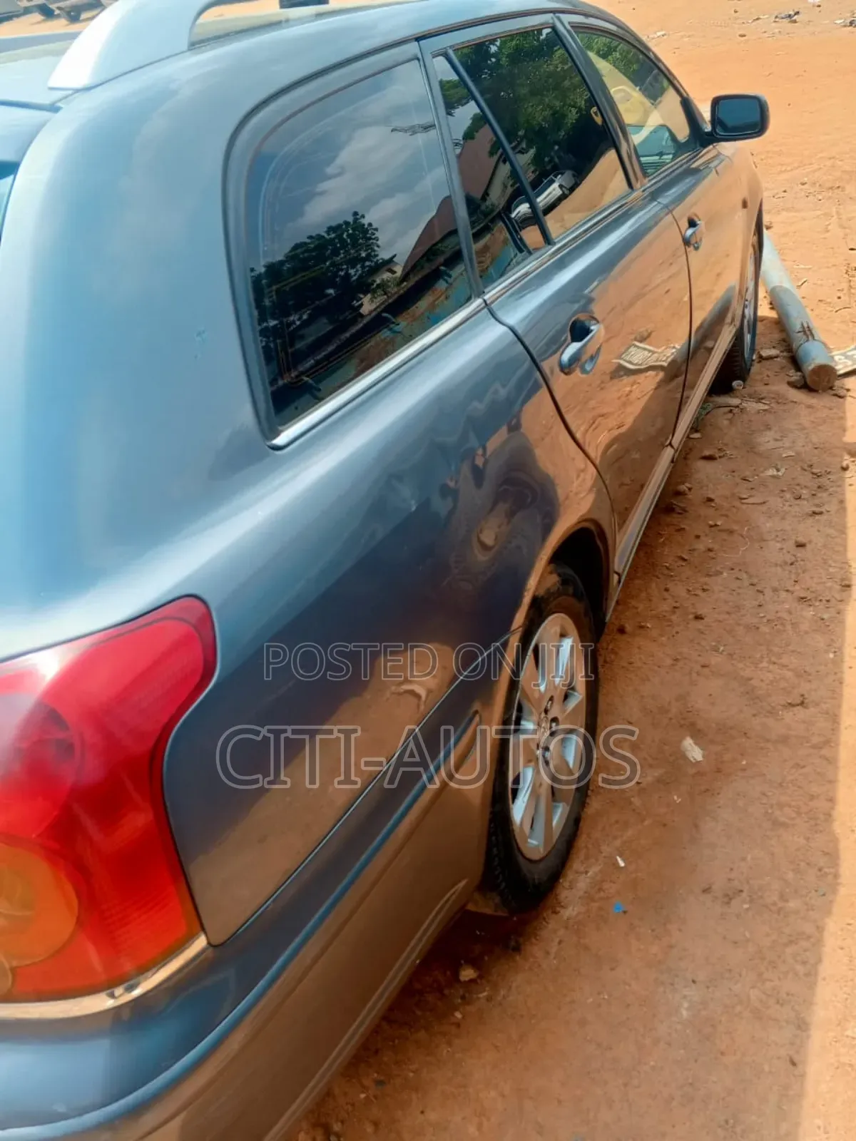 Toyota Avensis 2004 Gray