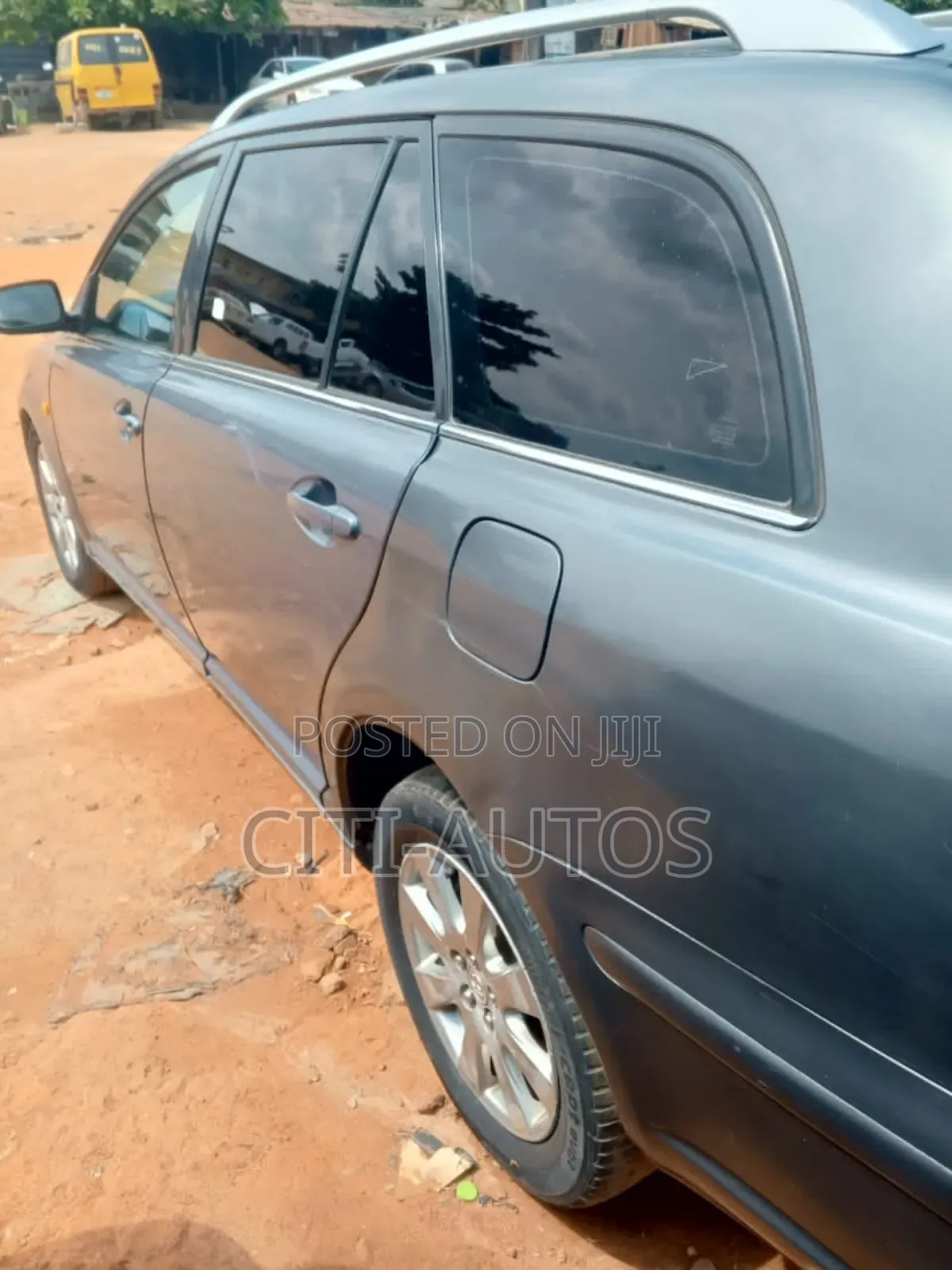 Toyota Avensis 2004 Gray