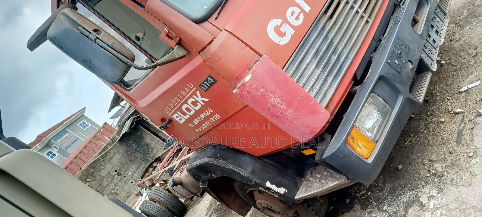 814 Benz Cap and Chassis