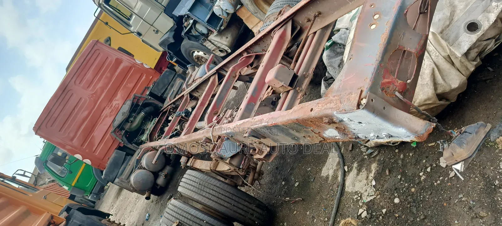 814 Benz Cap and Chassis