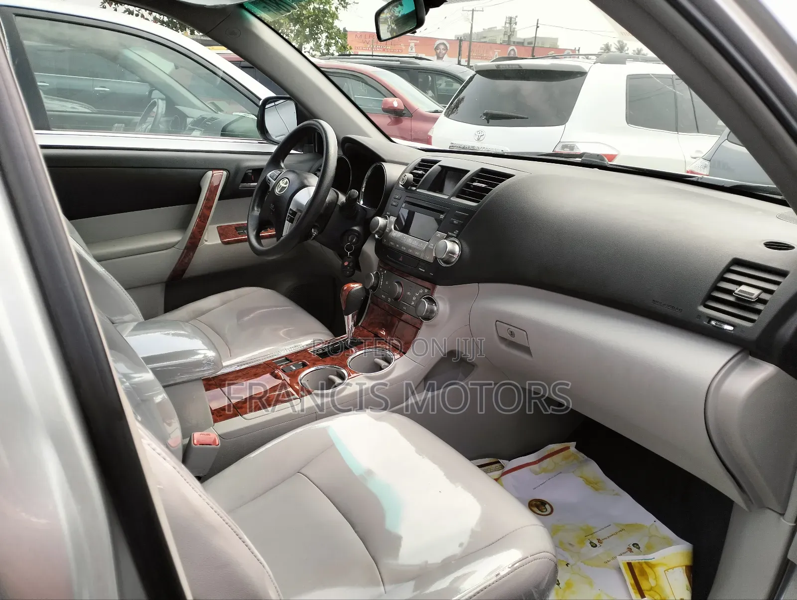 Toyota Highlander 3.5L 4WD 2013 Silver