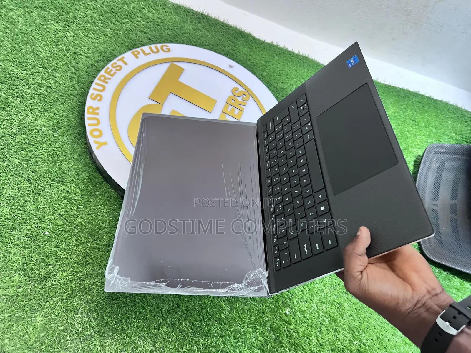 New Laptop Dell 16GB Intel Core I7 SSD 512GB