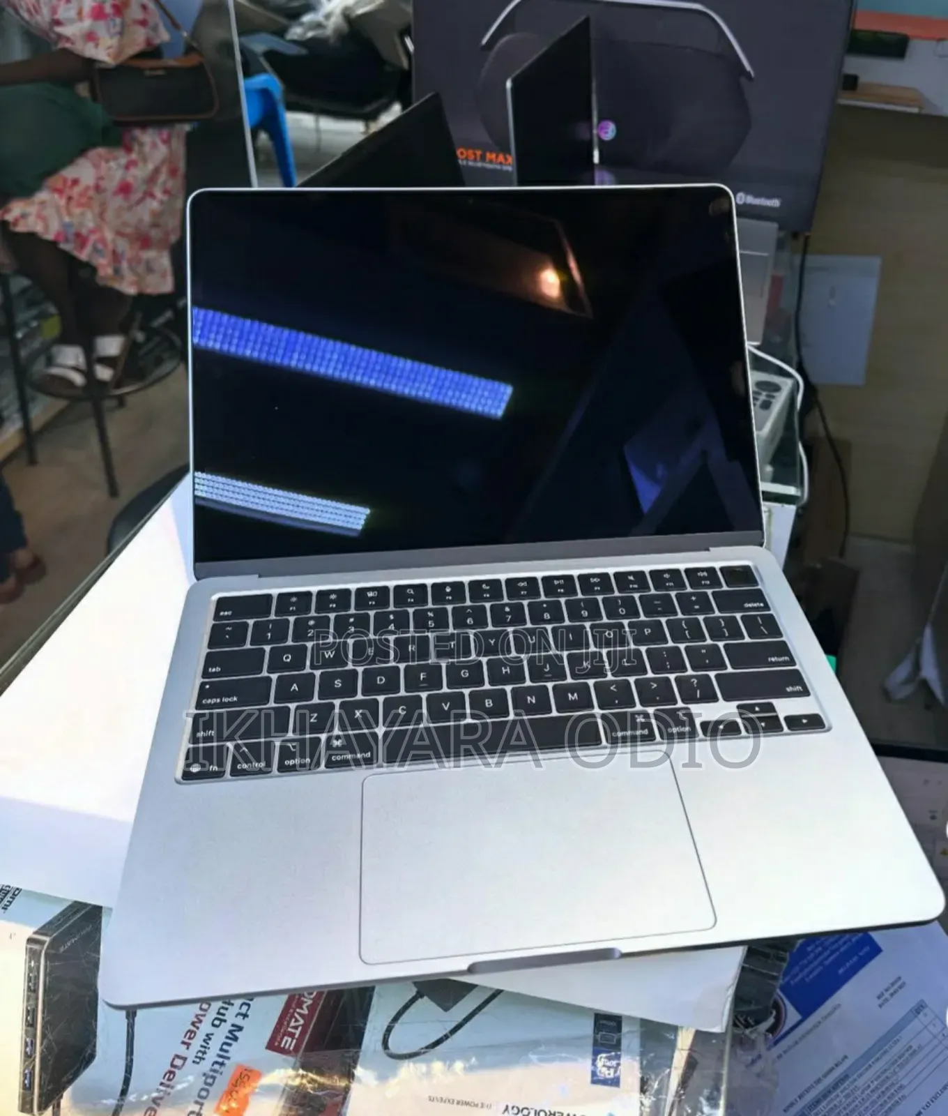 Laptop Apple MacBook Air 2024 M3 15-Inch 16GB Intel Core M3 SSD 256GB