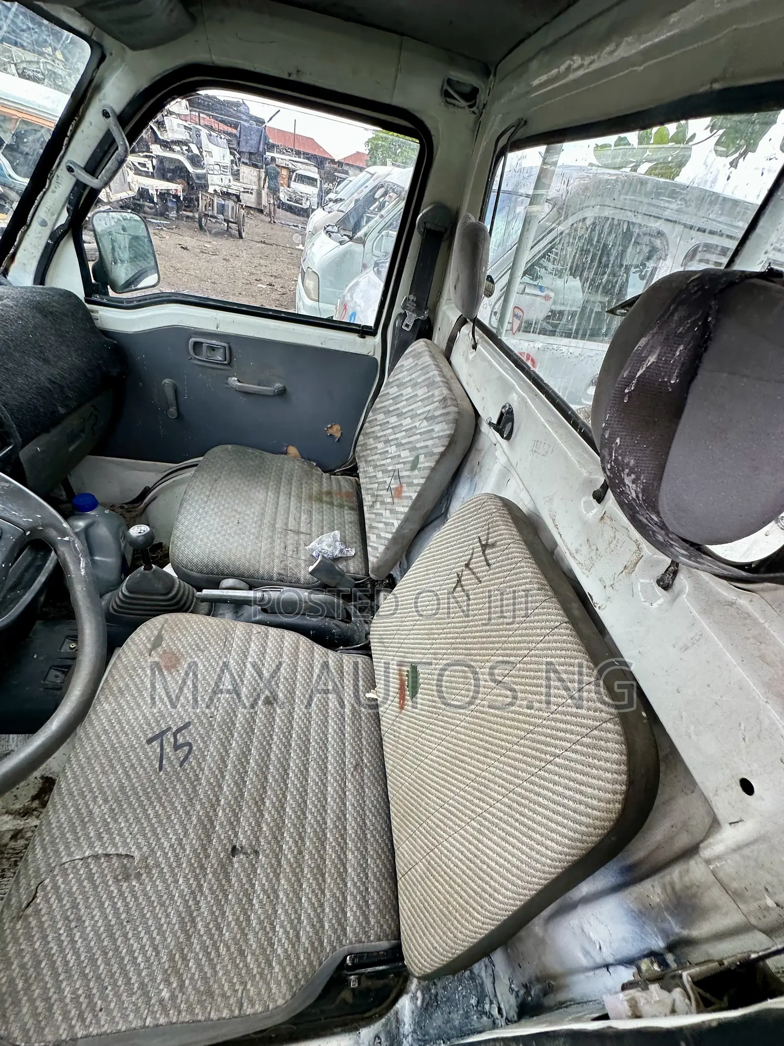 Daihatsu Hijet Truck 2012 White