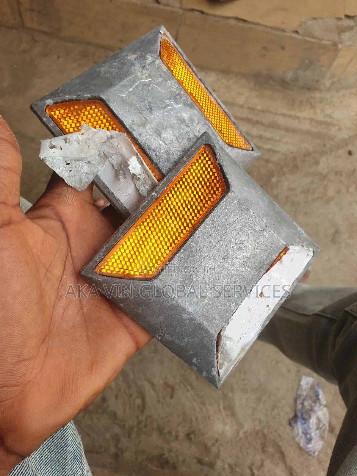 Aluminium Reflective Road Stud 43beads (1 Way and 2 Way)