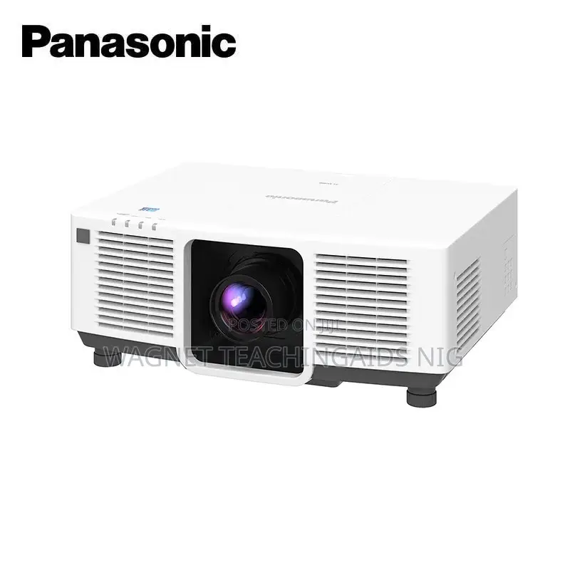 Panasonic Pt-mz882-w, 8200 Lumens Projector