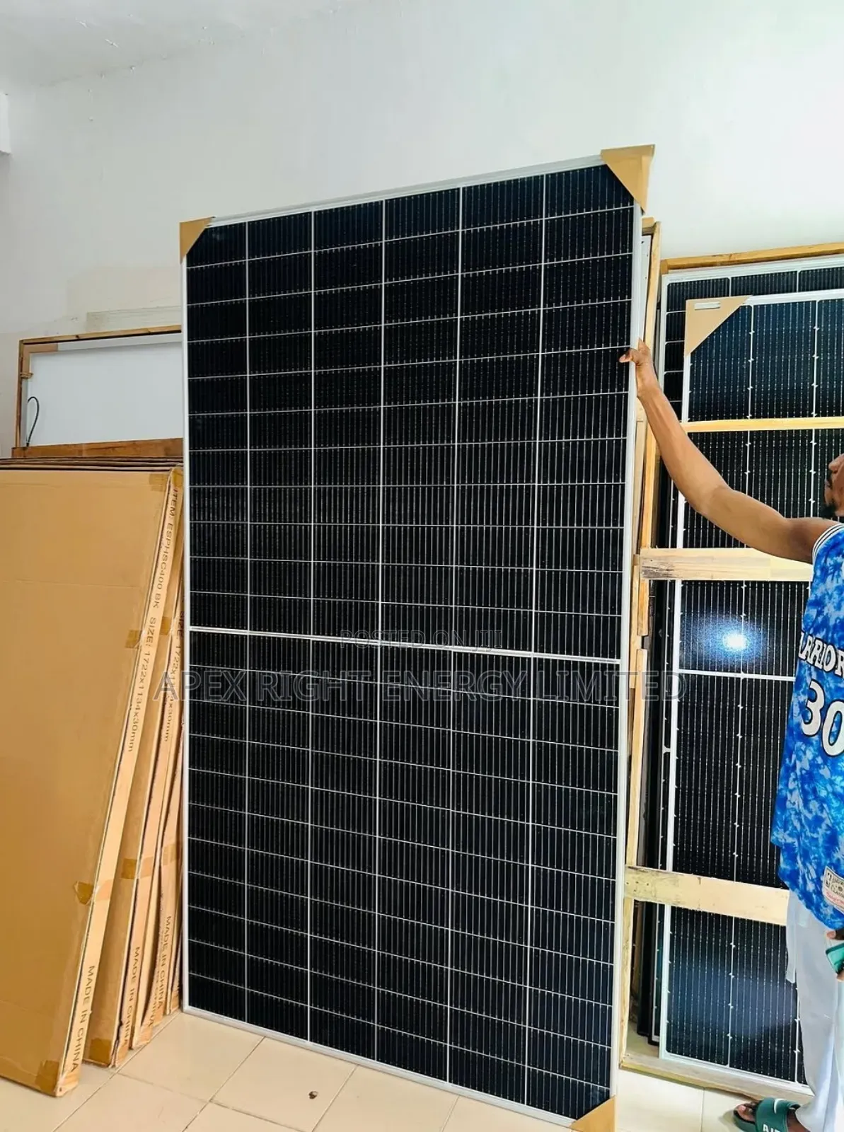 670watts Canadian Mono Crystalline Panel 144 Cells