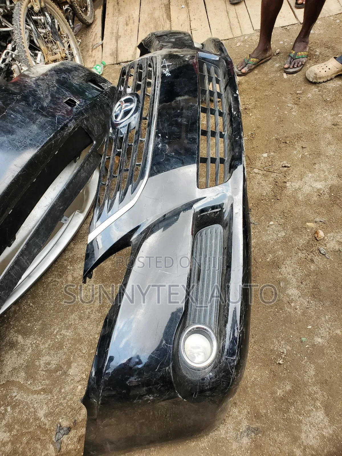 Complete Front Bumper Avalon 2008-2010