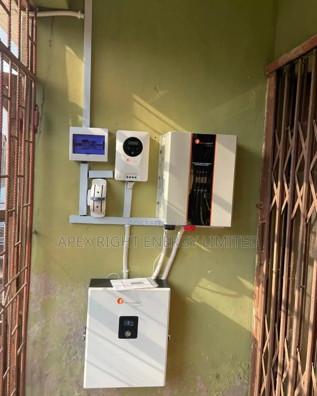 5kva Felicity Inverter System+5kwh Lithium+8pcs-300w Panels