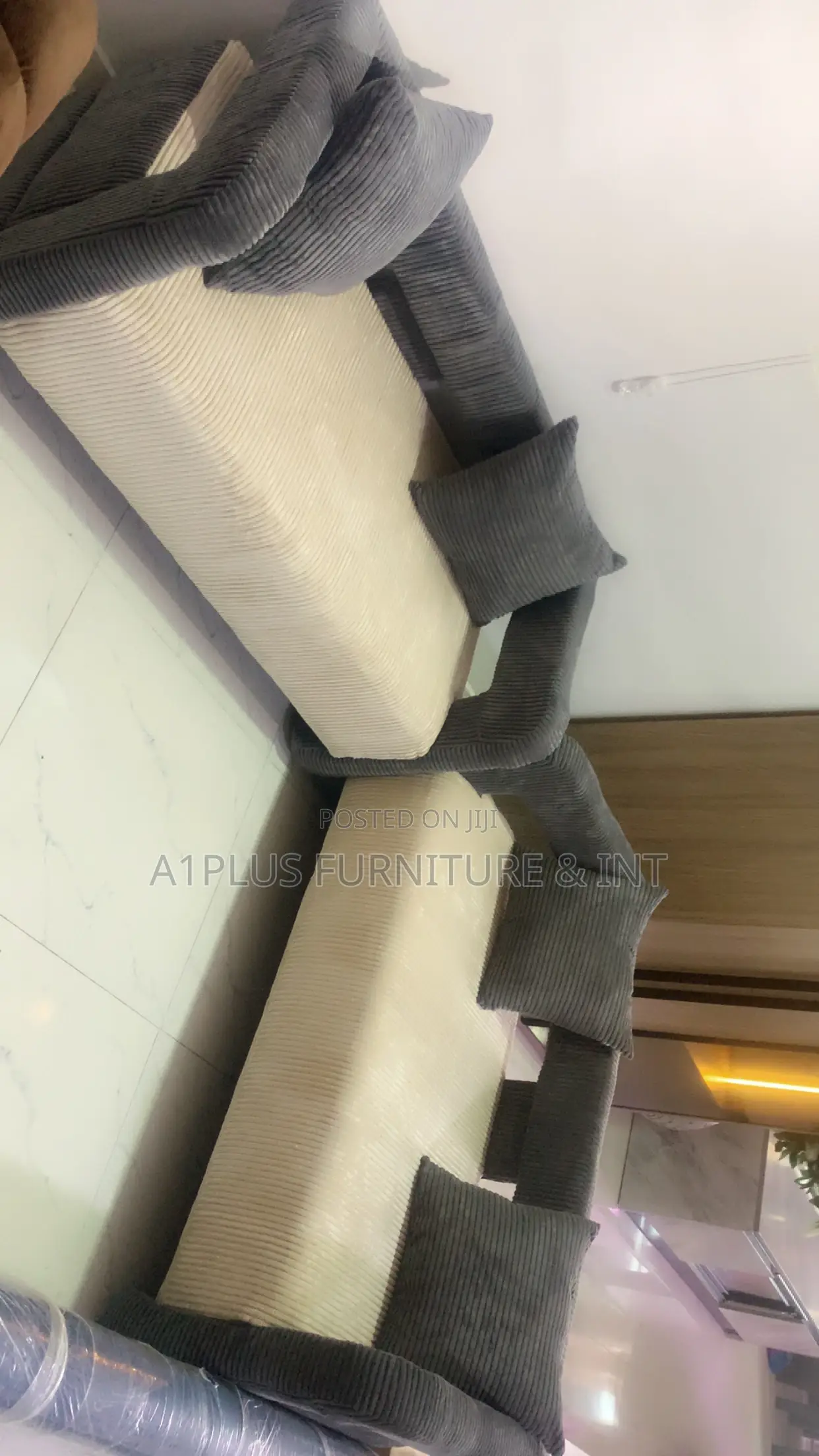 Dark Grey 2,2 Setter Sofa