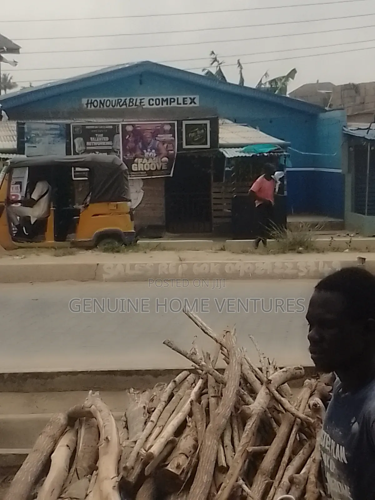 2bdrm Bungalow in Agric for sale