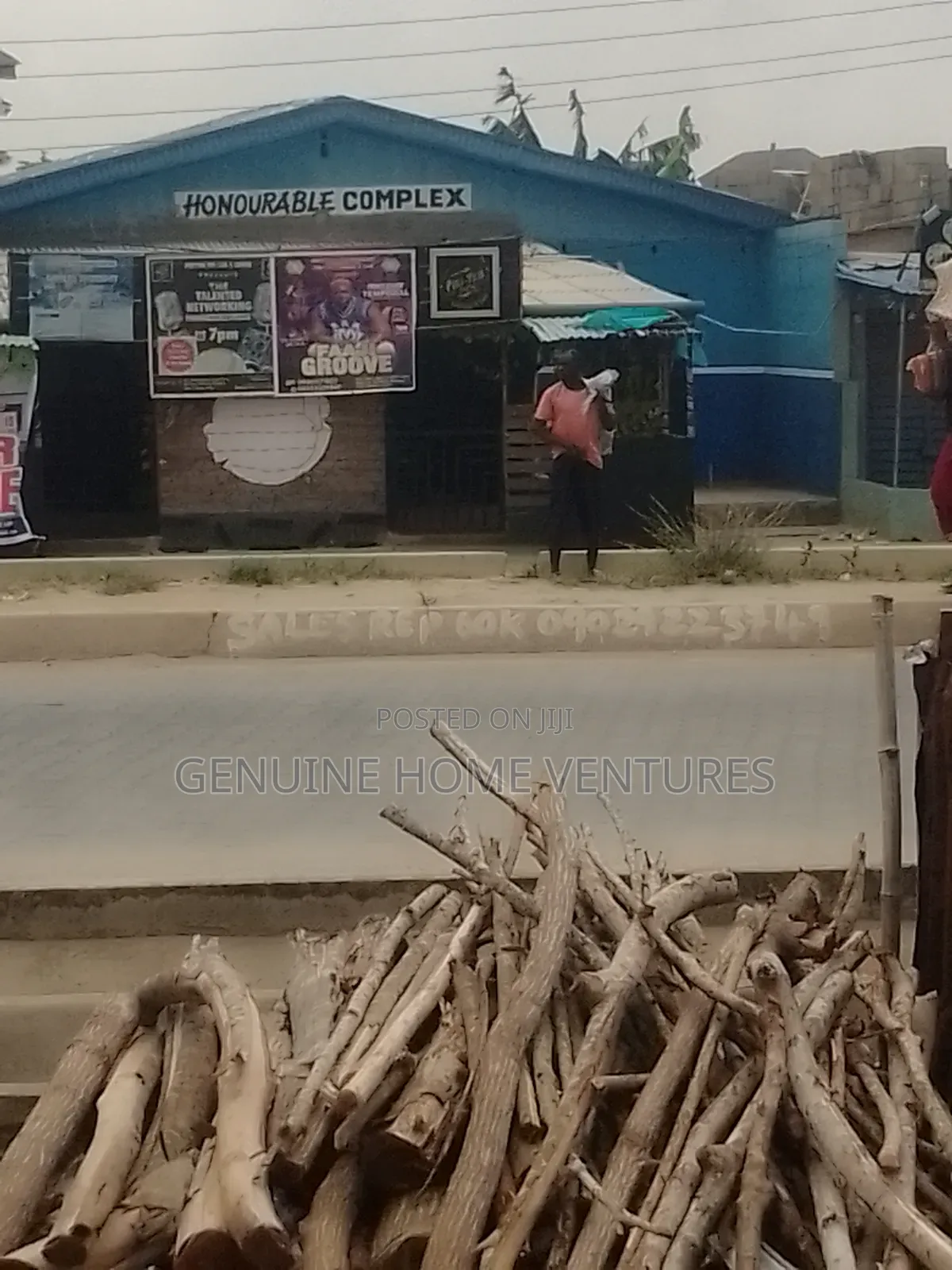 2bdrm Bungalow in Agric for sale