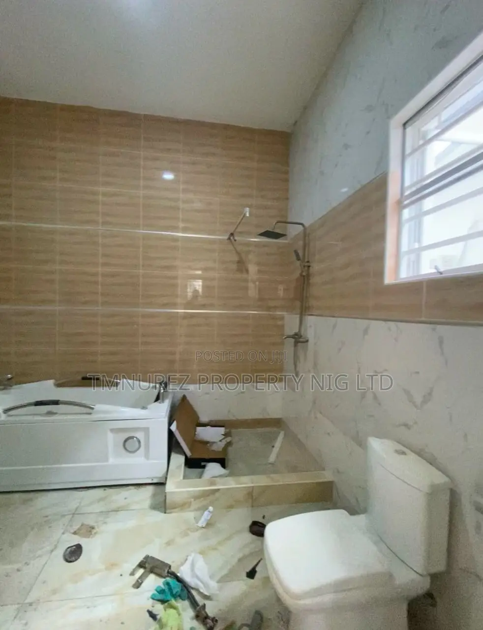 Studio Apartment in Oral Estate, Chevron for rent