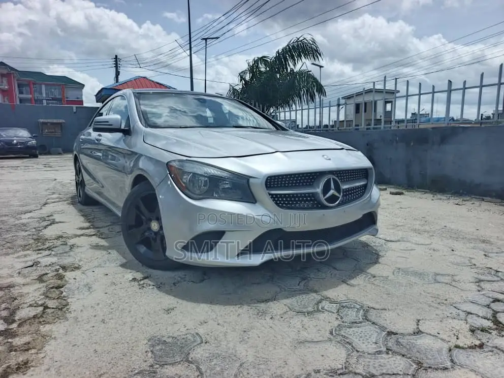 Mercedes-Benz CLA-Class CLA 250 Sedan 2017 Silver
