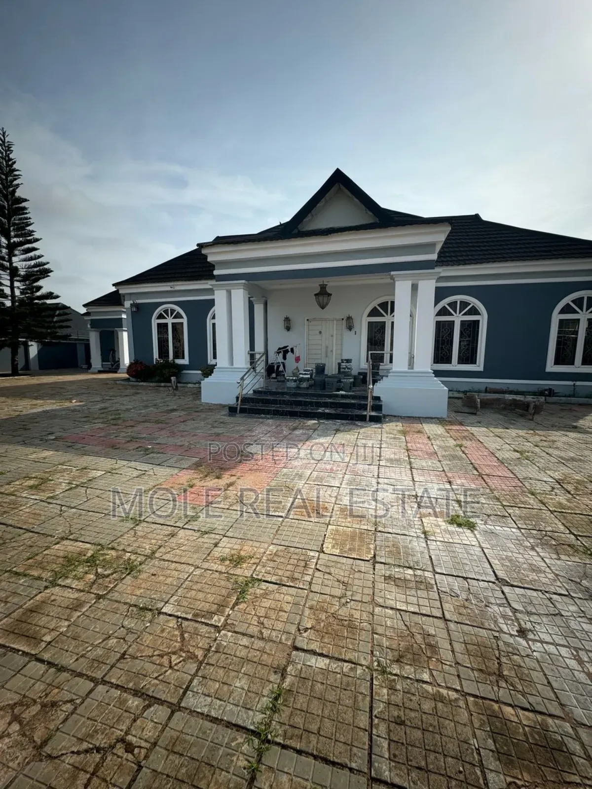Luxery 72 Rooms Suites Along Leki Epe Highway