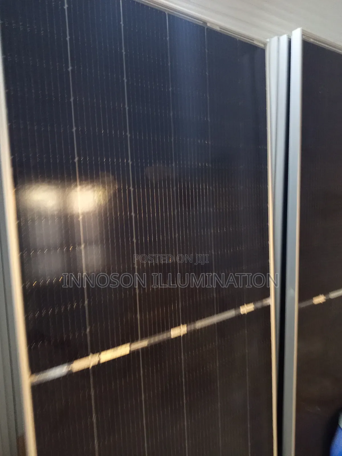 700w Solar Panels