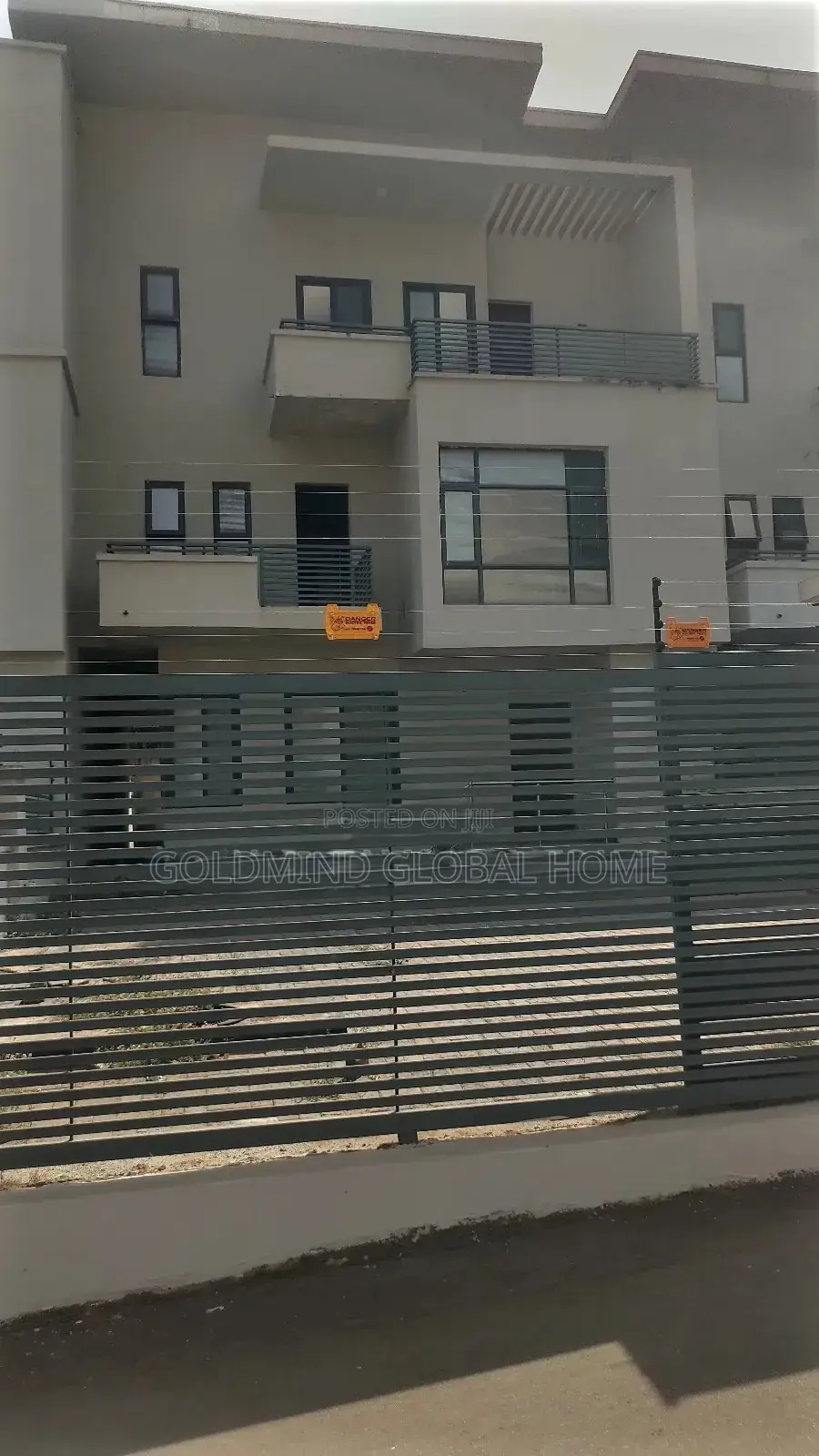 4bdrm Duplex in Guzape for sale
