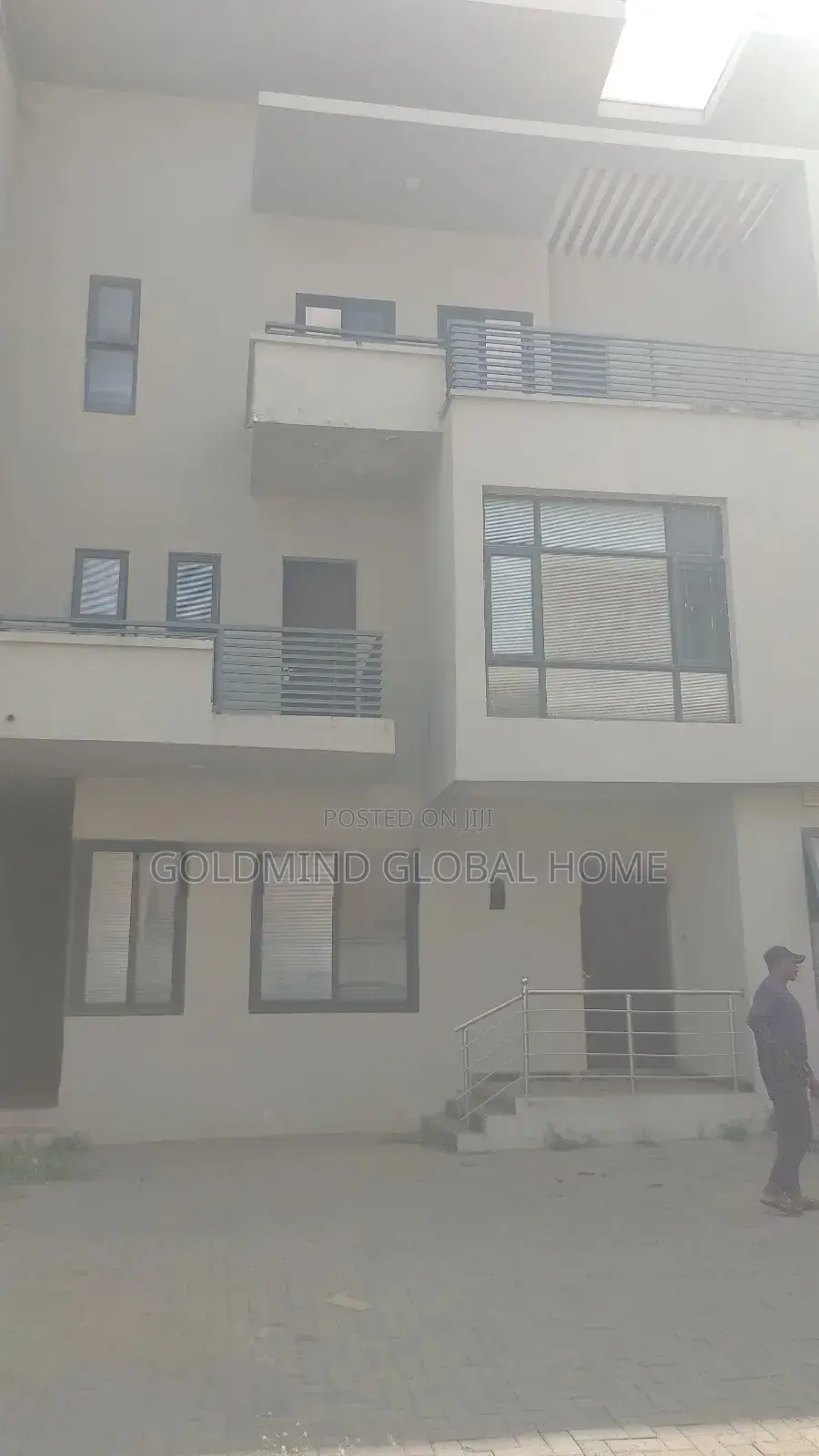 4bdrm Duplex in Guzape for sale