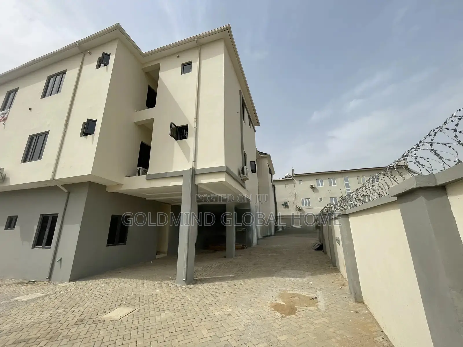 3bdrm Apartment in Jahi for sale