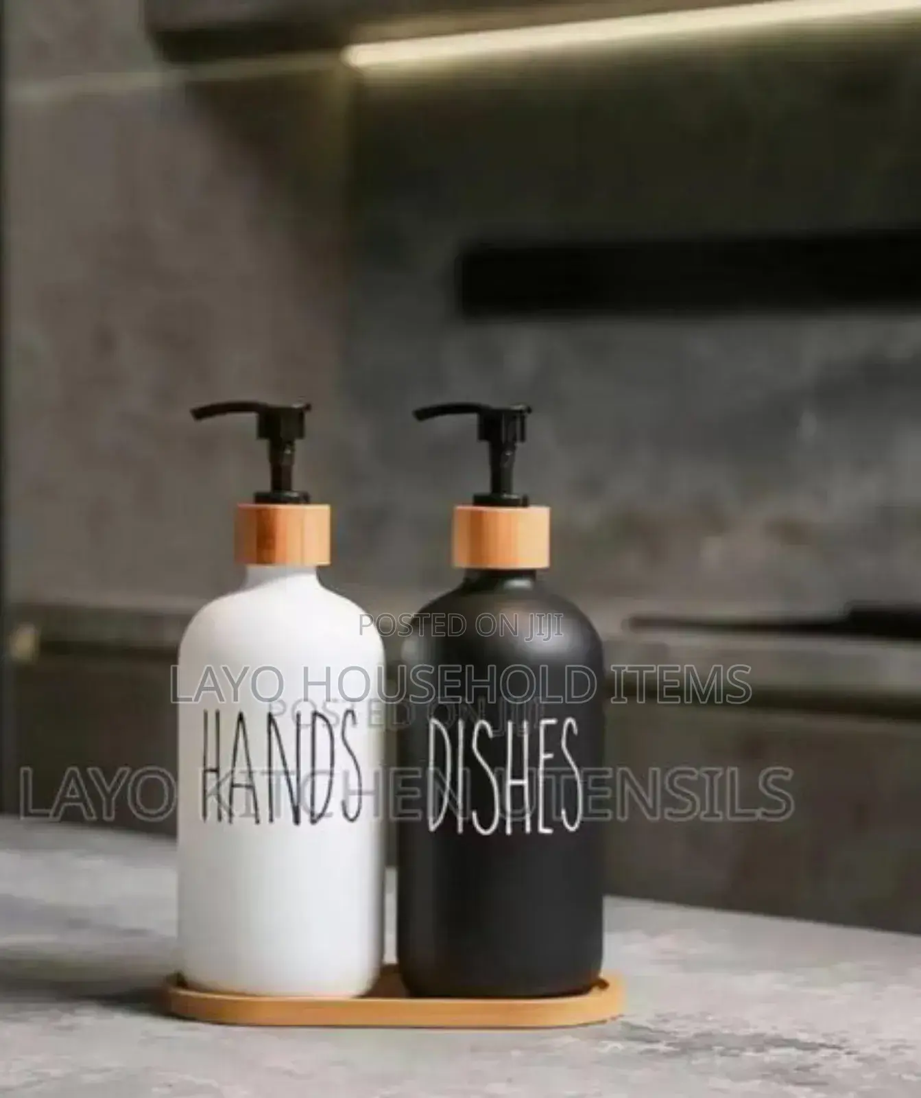Hands Dishes Soap Dispenser Set With Wooden Stand