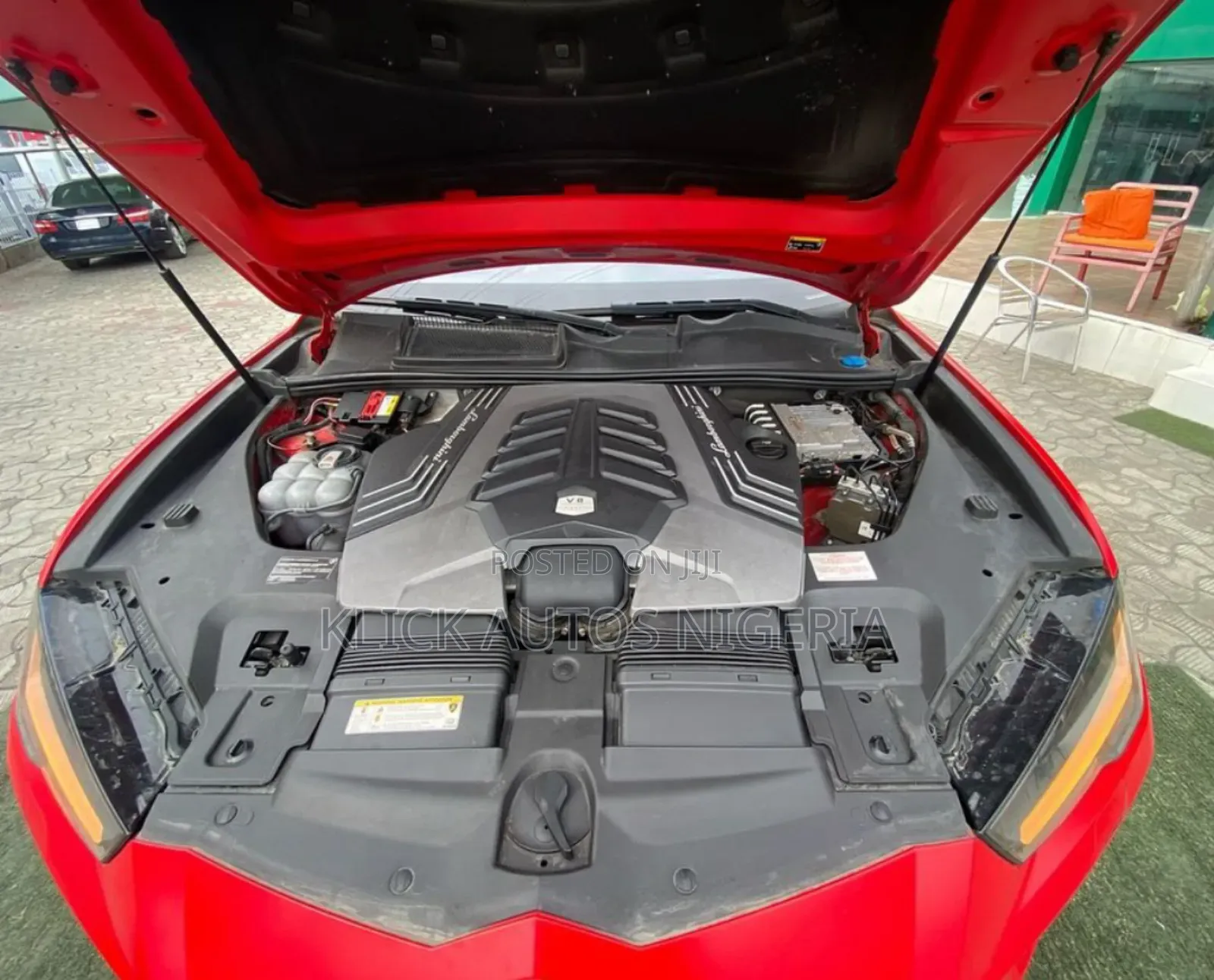 Lamborghini Urus 2021 Red