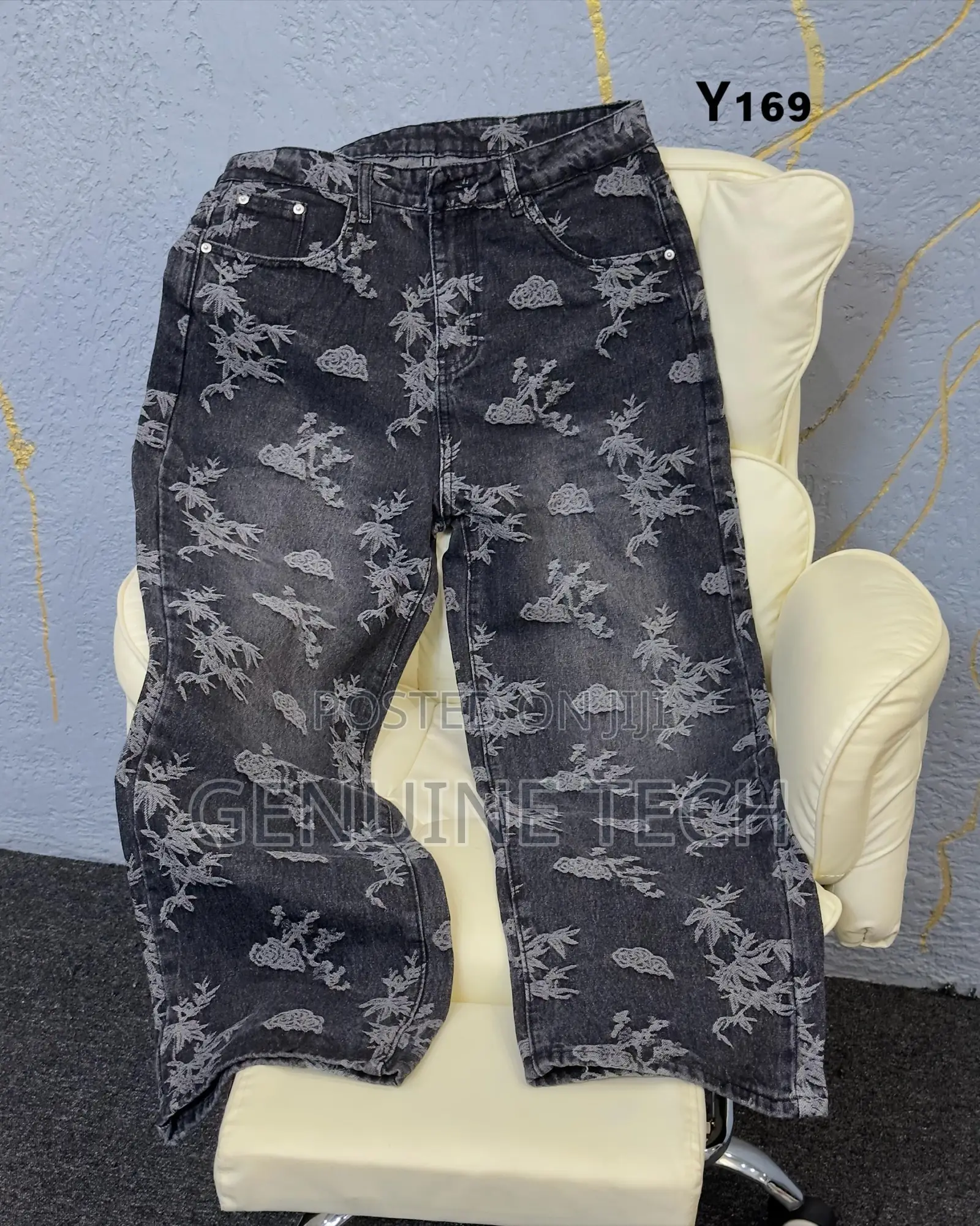 *High Quality Baggy Jeans