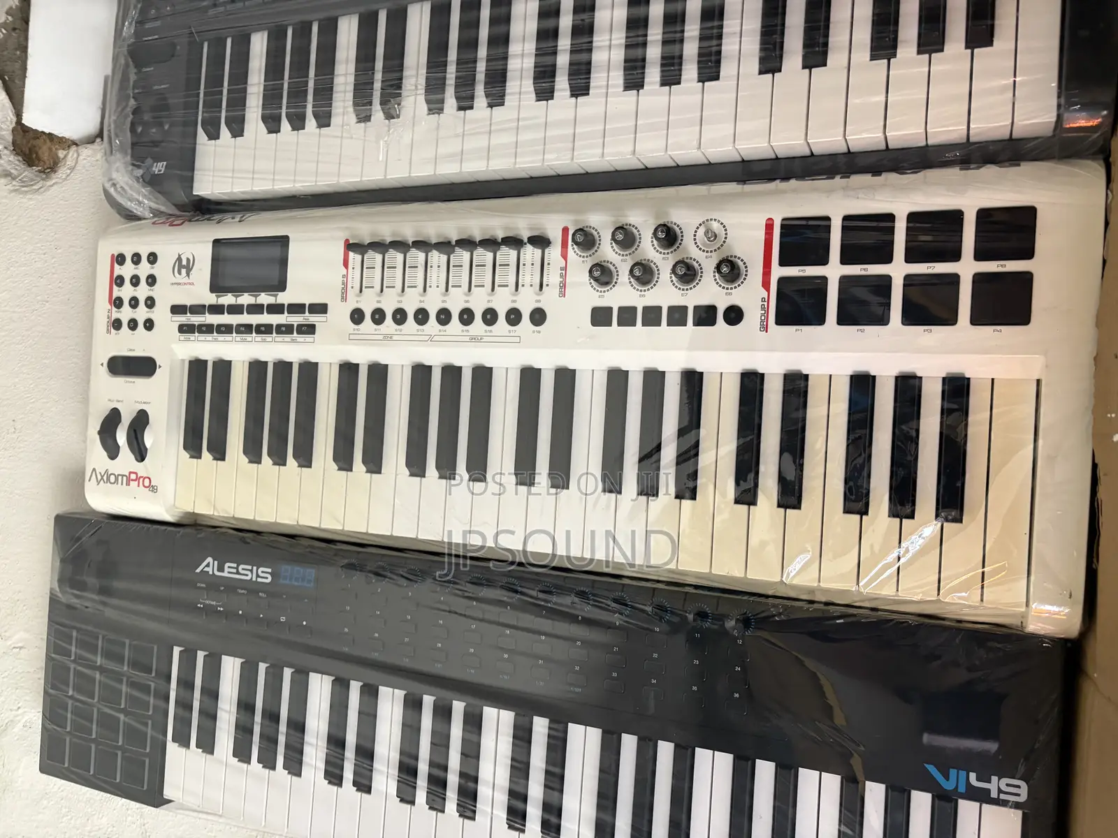 Varieties of Studio Midi Keyboard