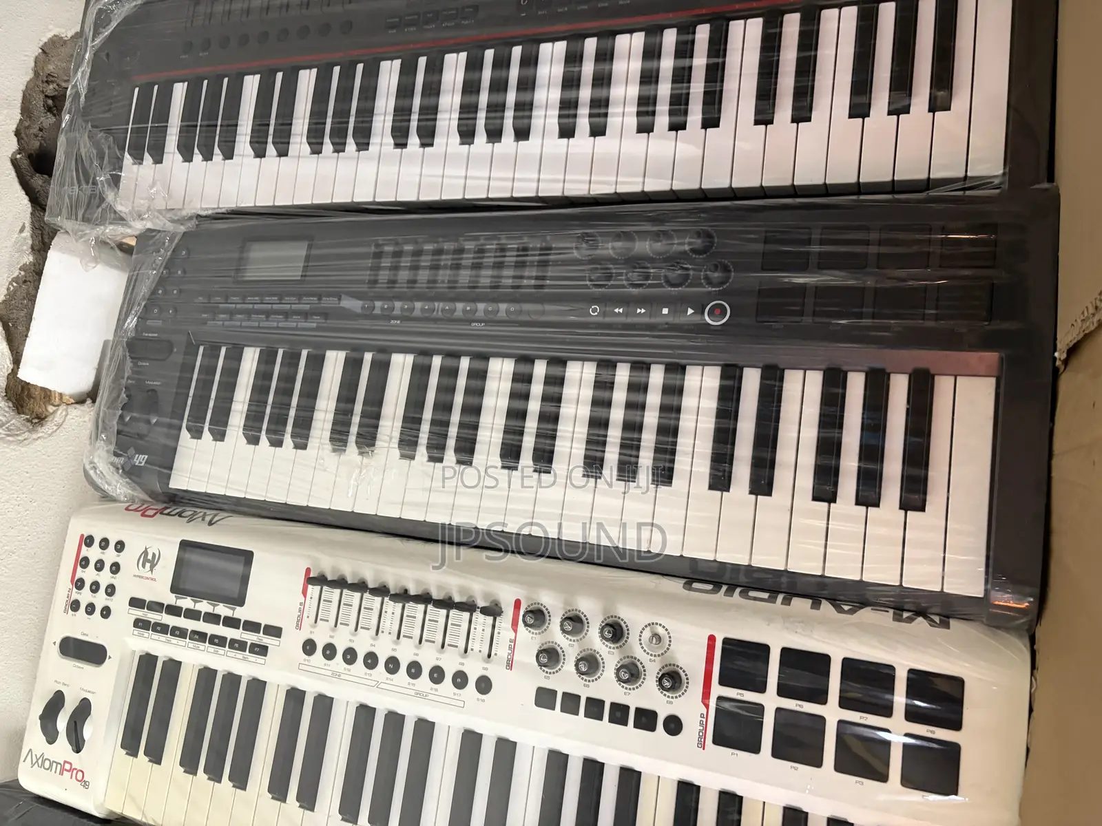 Varieties of Studio Midi Keyboard
