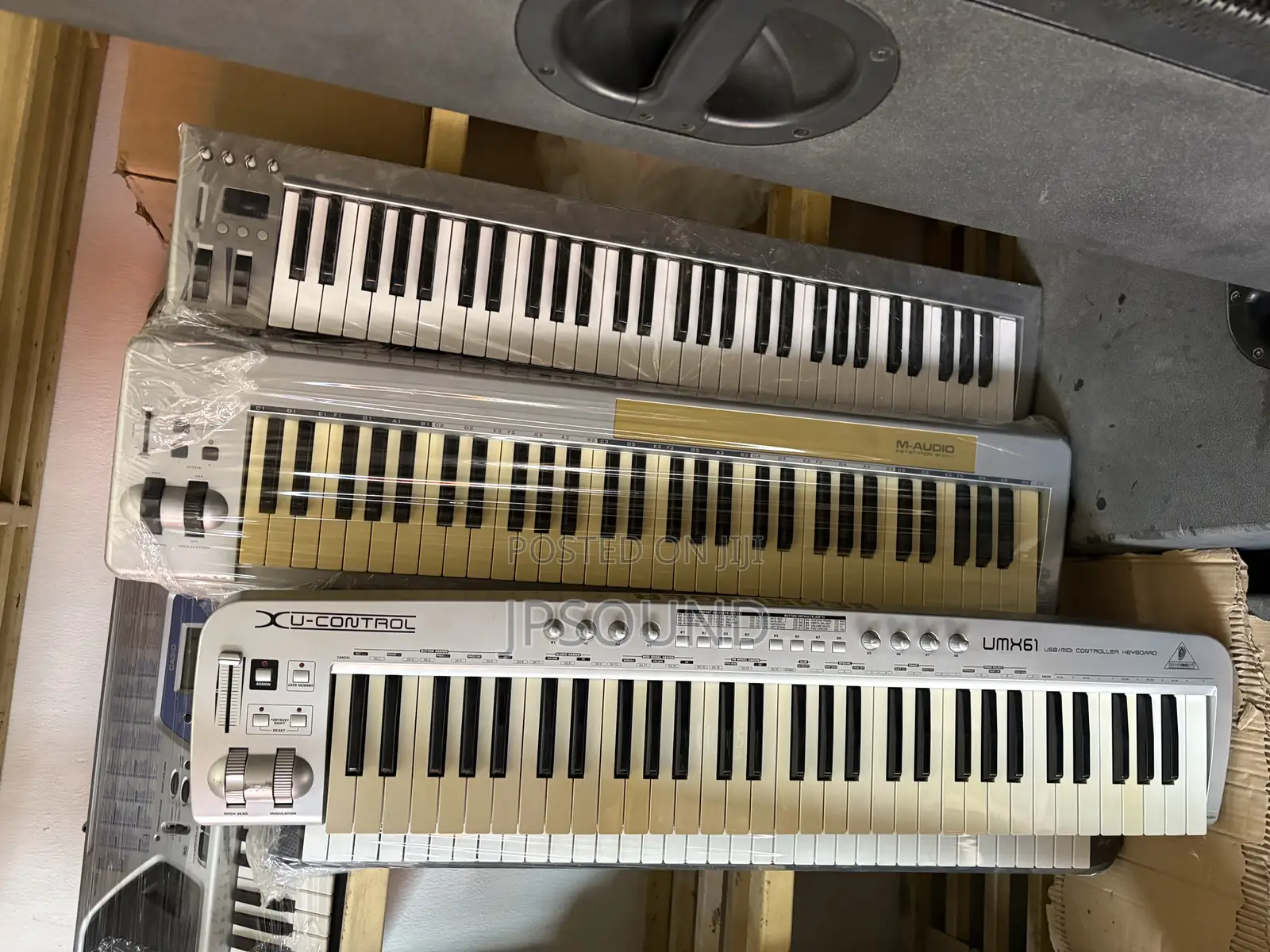 Varieties of Studio Midi Keyboard