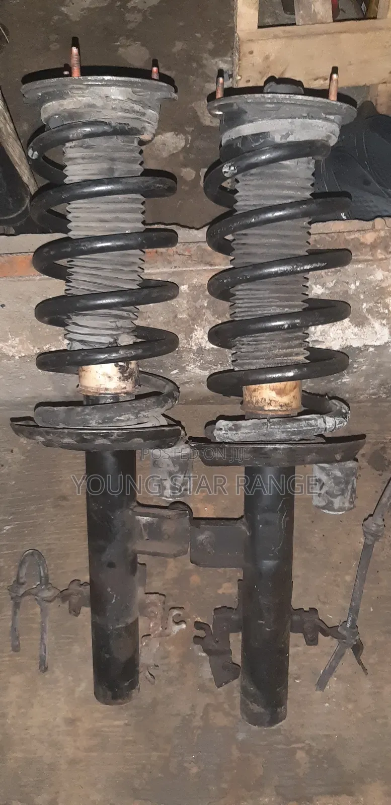 Range Rover Evoque Front and Back Shock