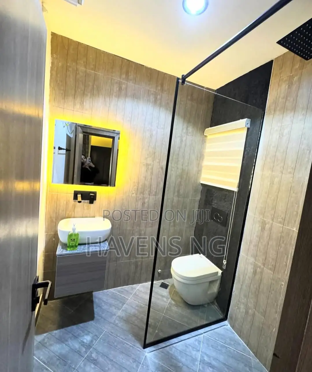 Cozy 2-Bedroom Apartment Available for Shortlet.