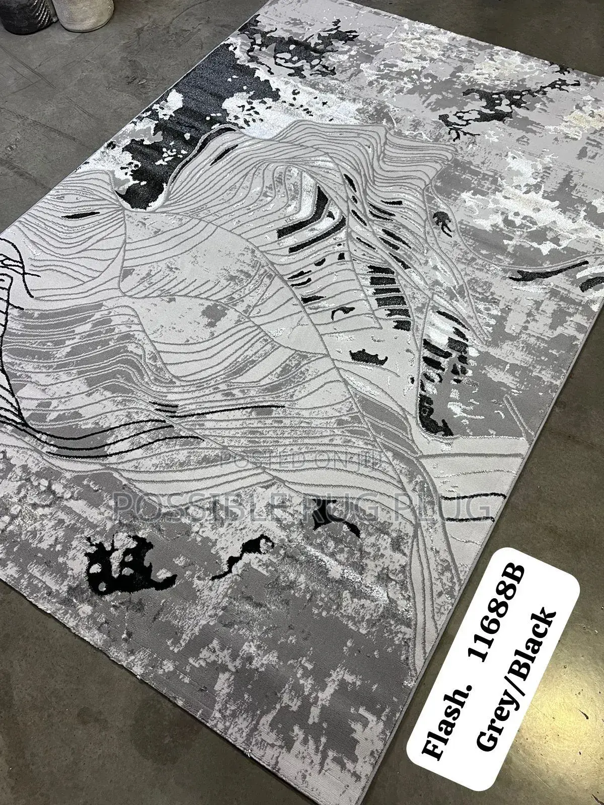 Quality Gray/Black Center Rug