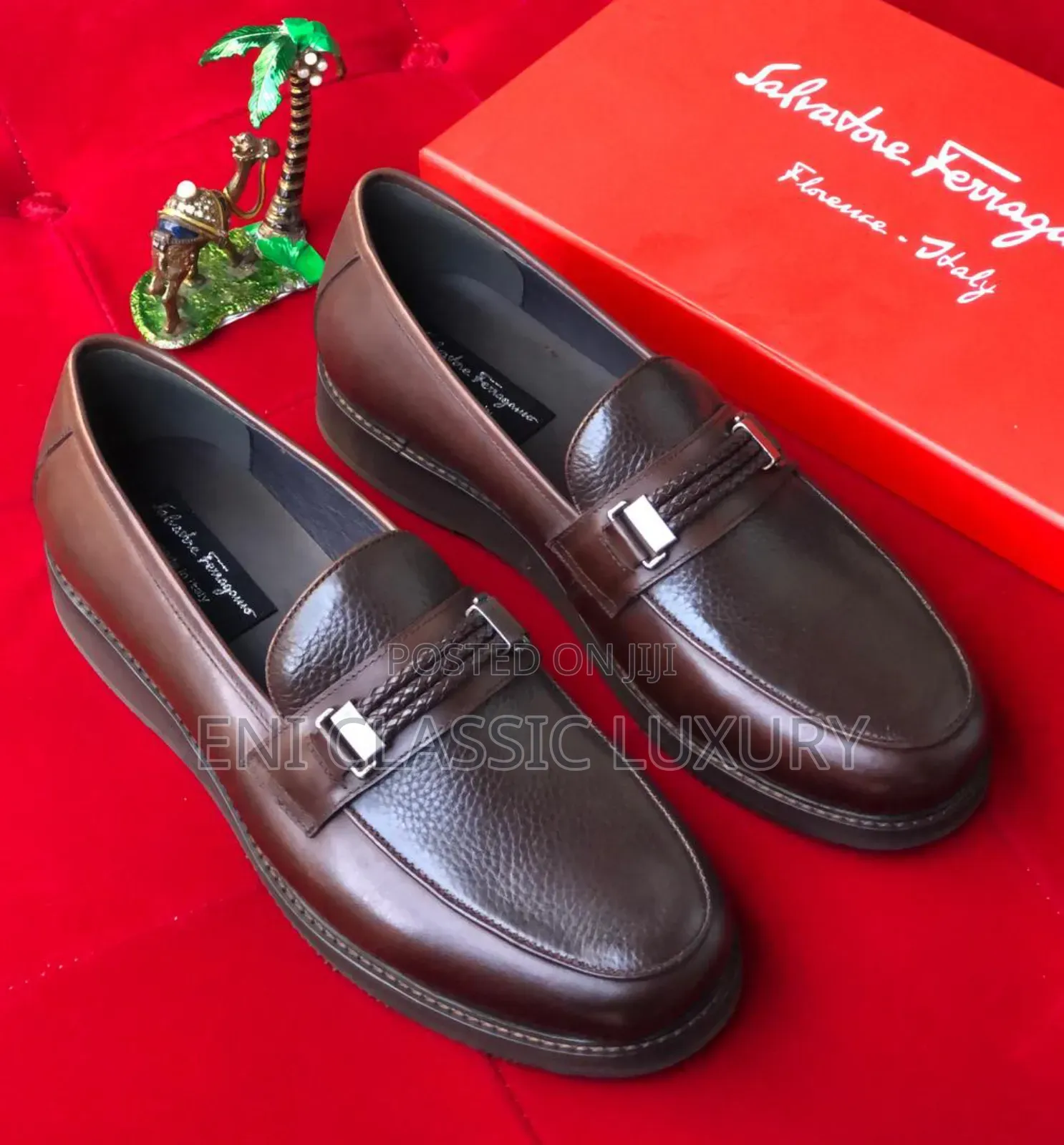 Original Luxury Designer Shoe Ferragamo Well Branded Package