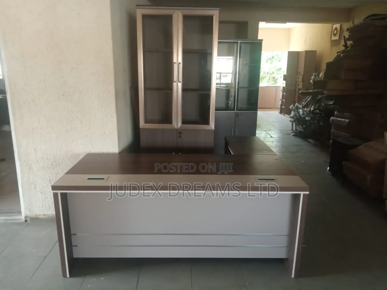 Executive 1.8m. Office Table