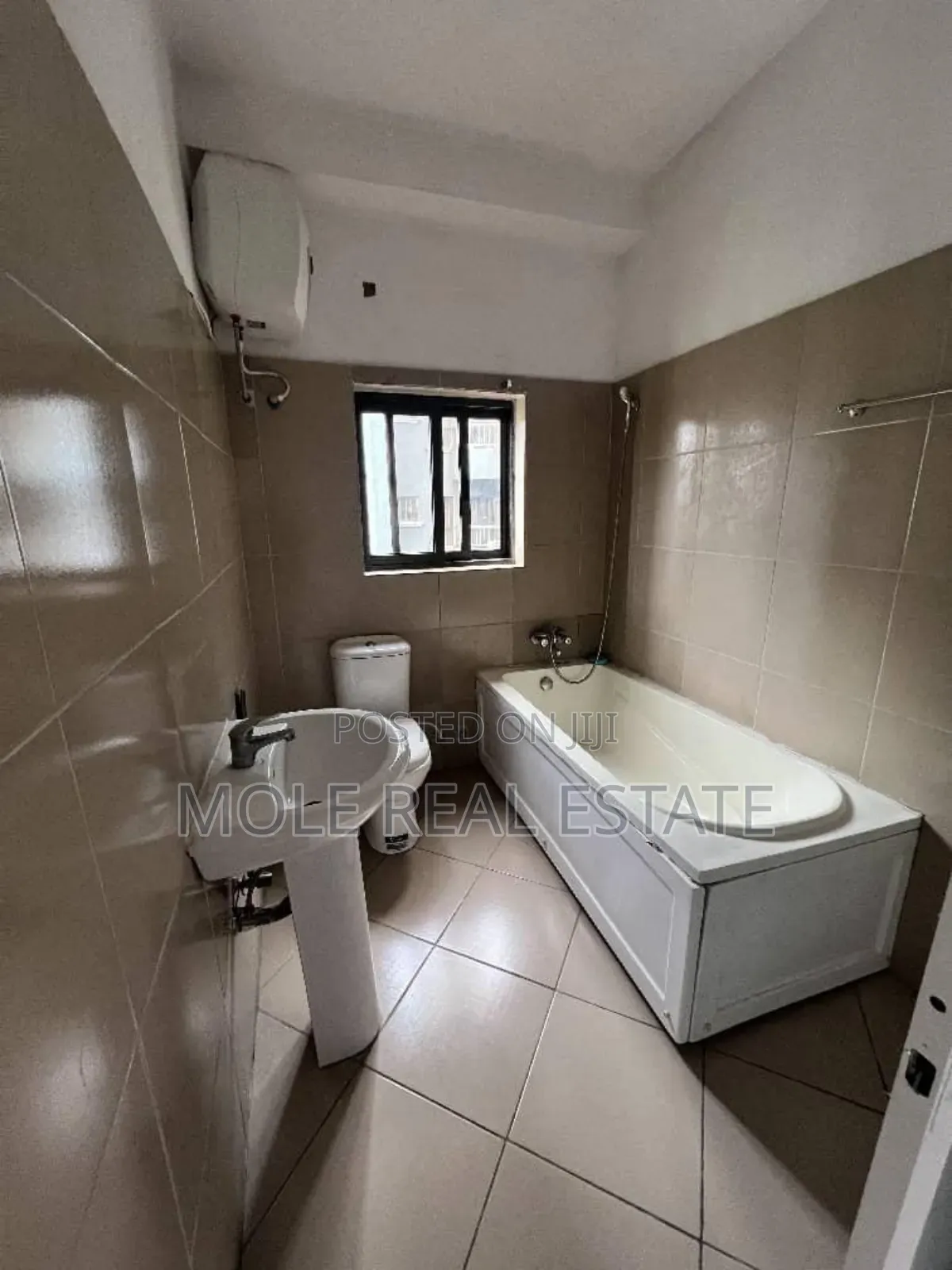 9bdrm Duplex in Egbeda for sale