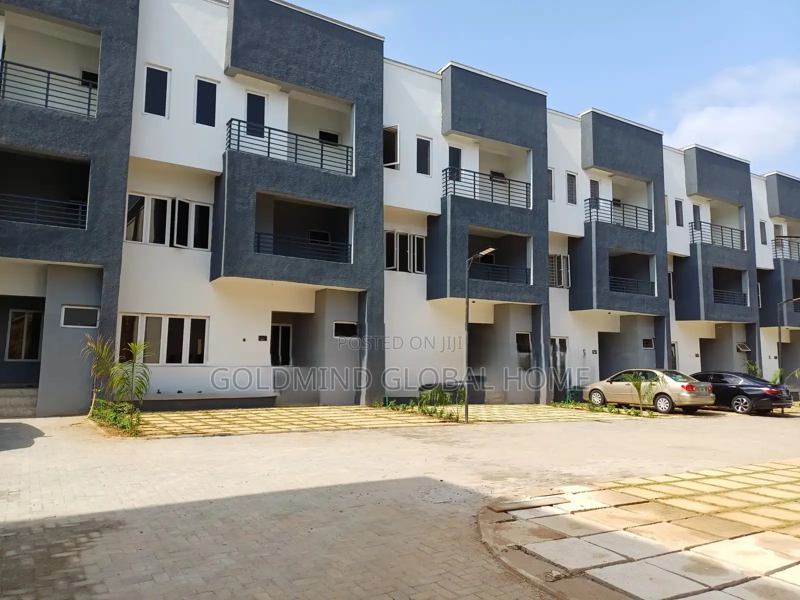 4bdrm Townhouse/Terrace in Mabushi for sale
