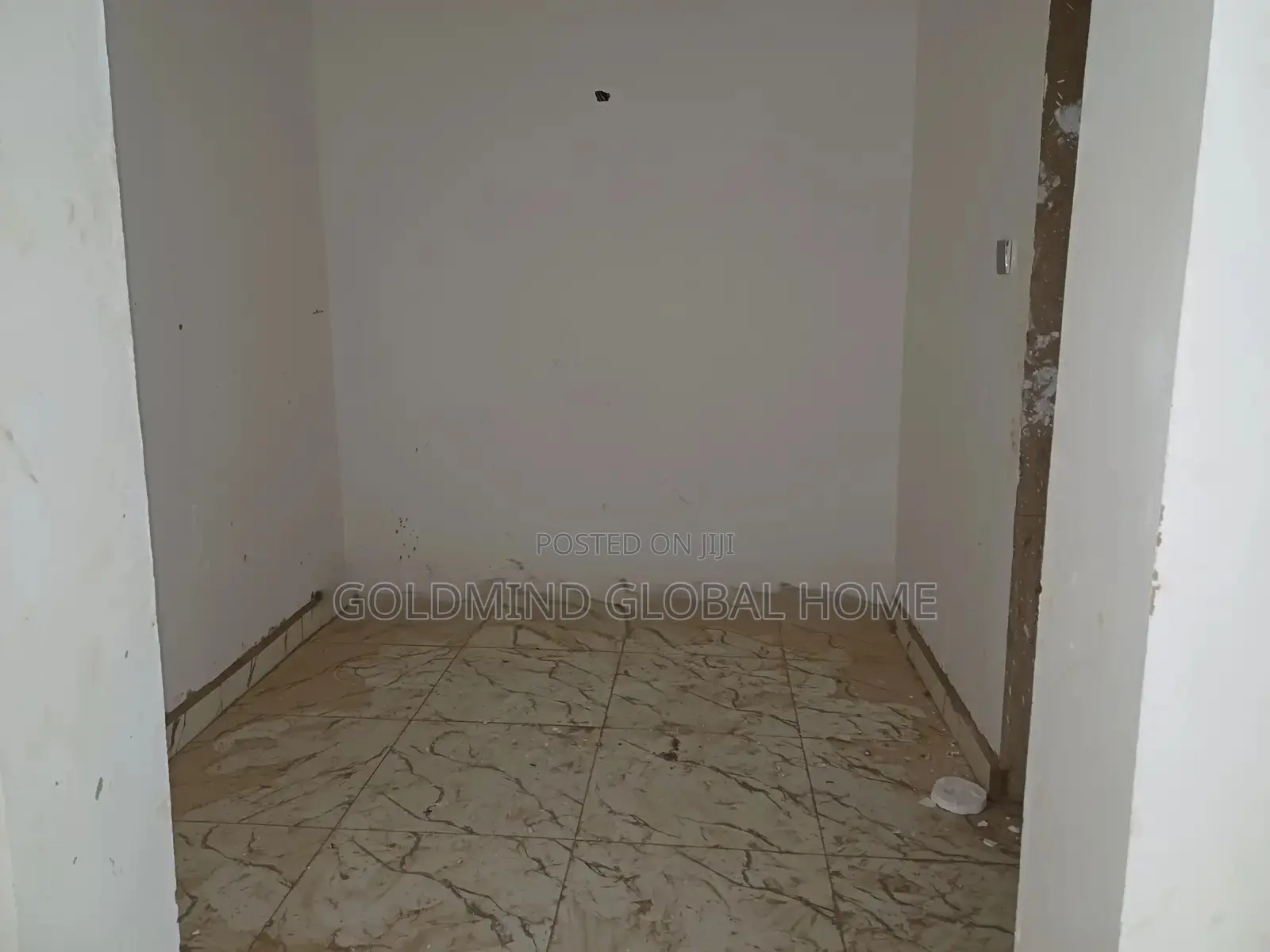 4bdrm Townhouse/Terrace in Mabushi for sale