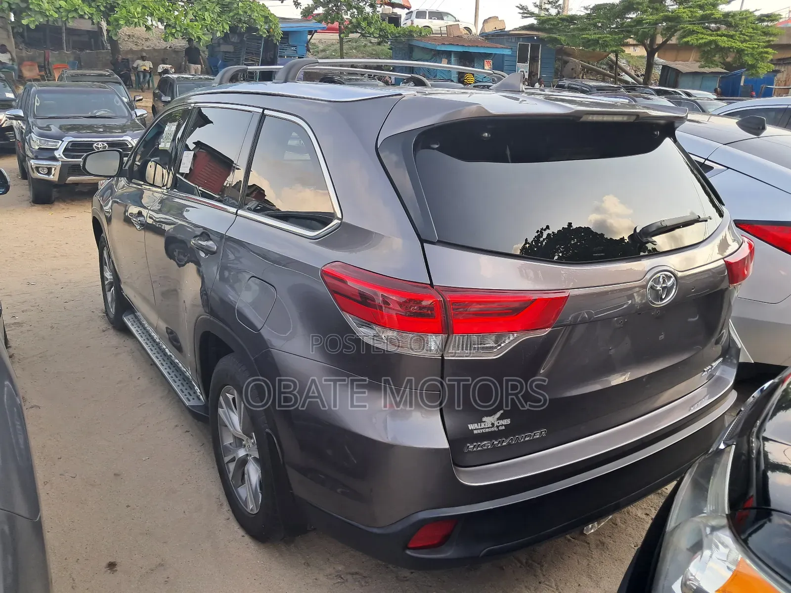 Toyota Highlander Limited 4dr SUV AWD (3.5L 6cyl 6A) 2015 Gray
