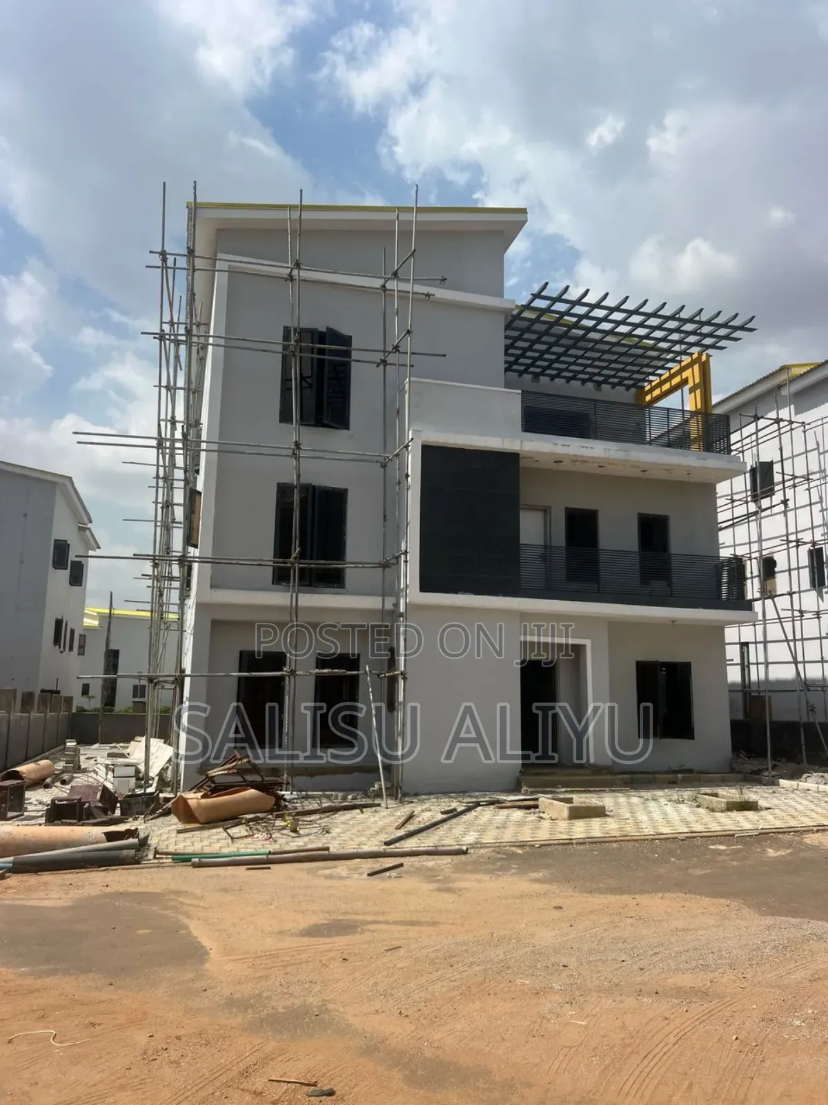 5bdrm Duplex in Katampe for sale
