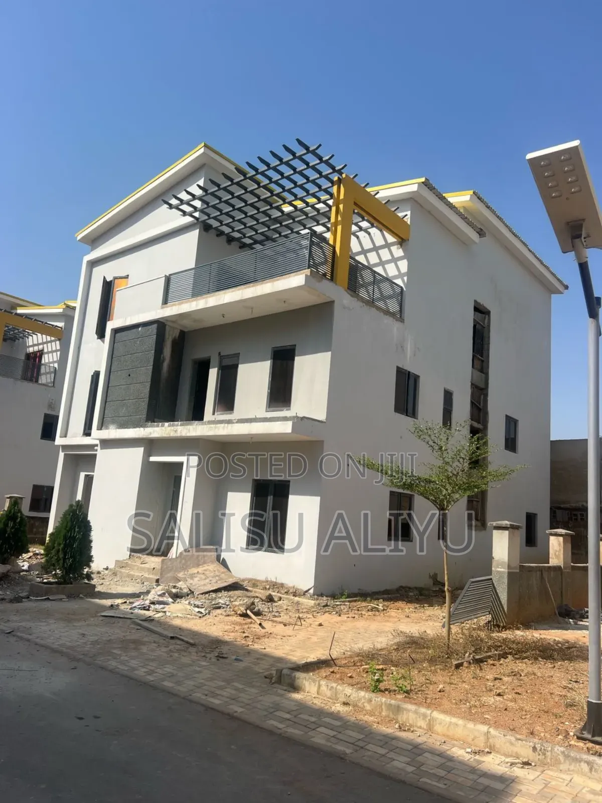 5bdrm Duplex in Katampe for sale