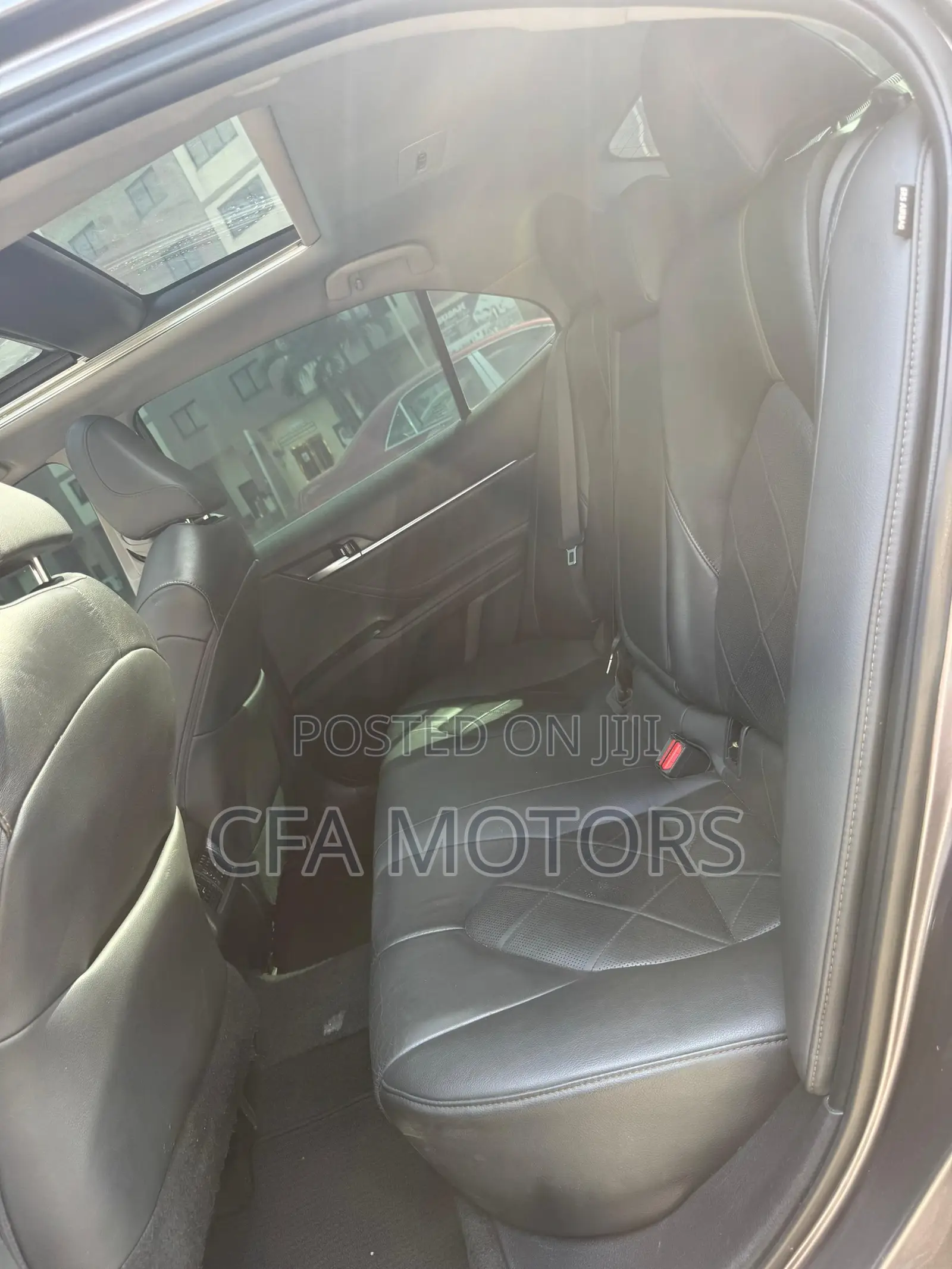 Toyota Camry XLE V6 FWD (3.5L 6cyl 8AM) 2018 Gray