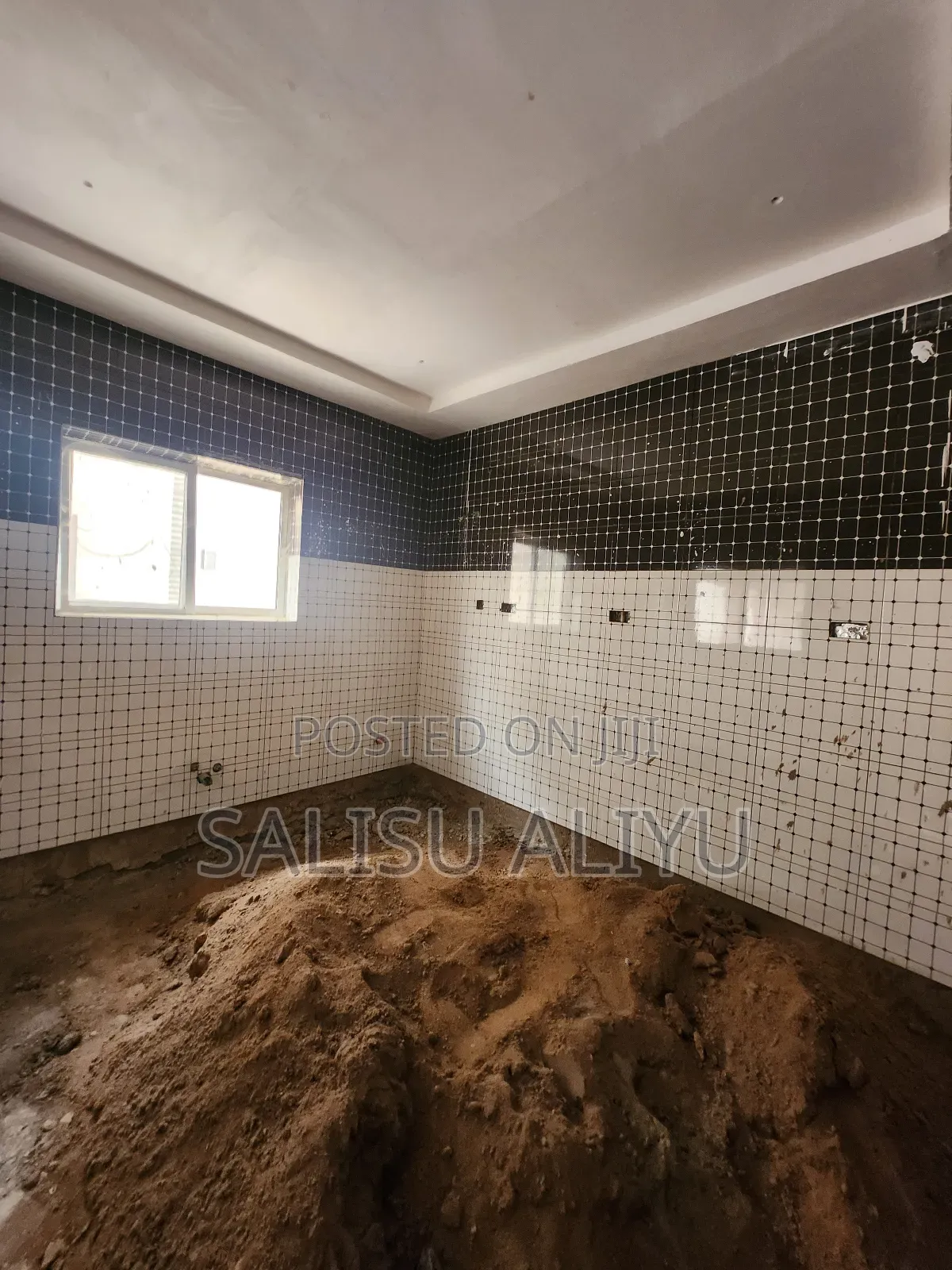3bdrm Apartment in Idu/ Mbora for sale