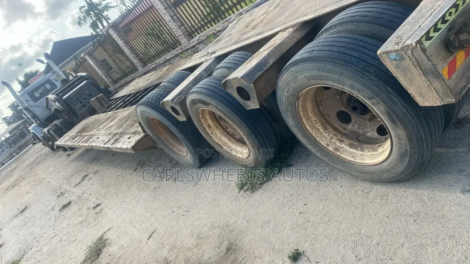 60tons Low-Bed With Mack Trailer Head for Sale