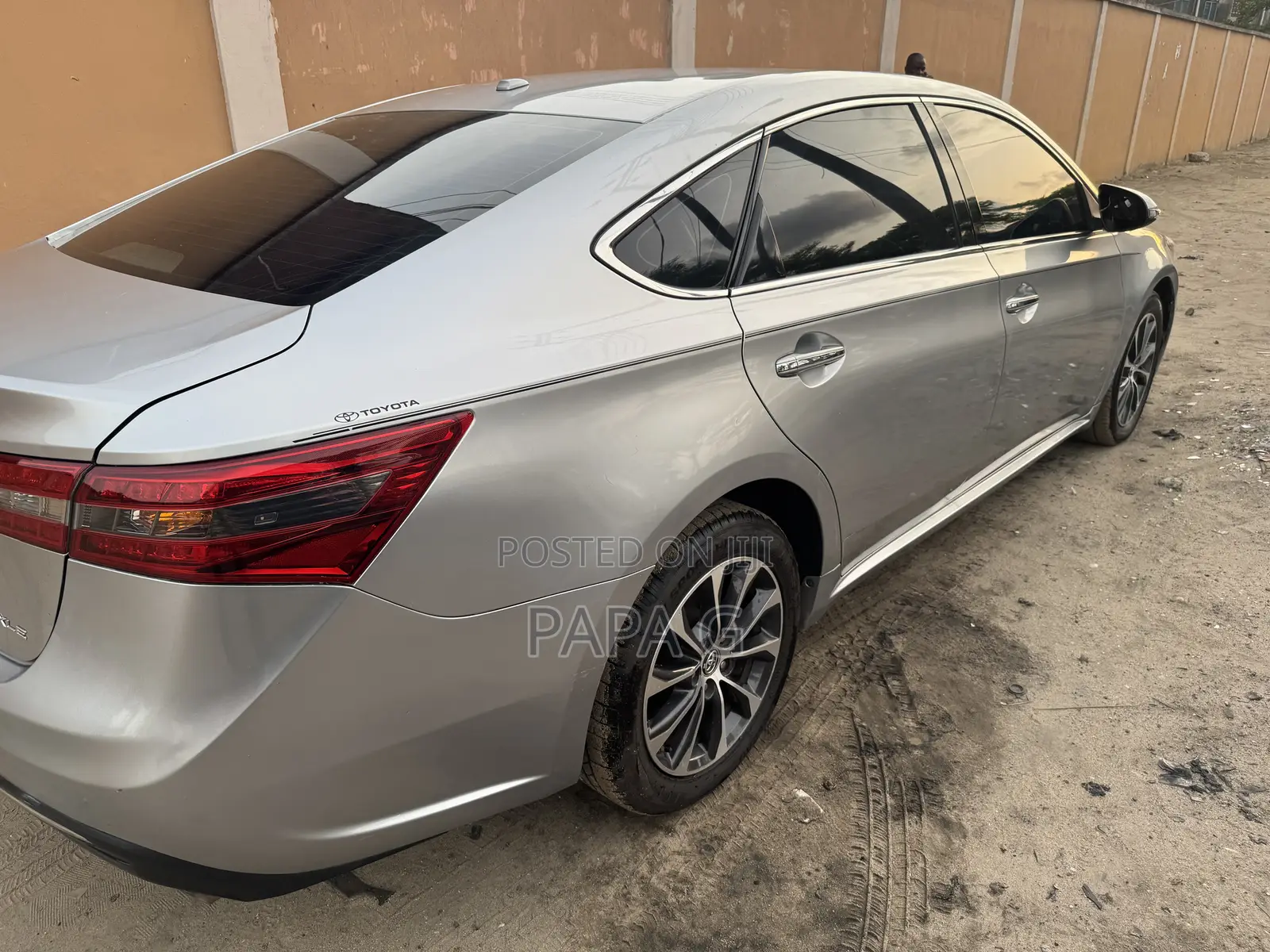 Toyota Avalon XLE FWDSedan (3.6L 6cyl 6A) 2016 Silver