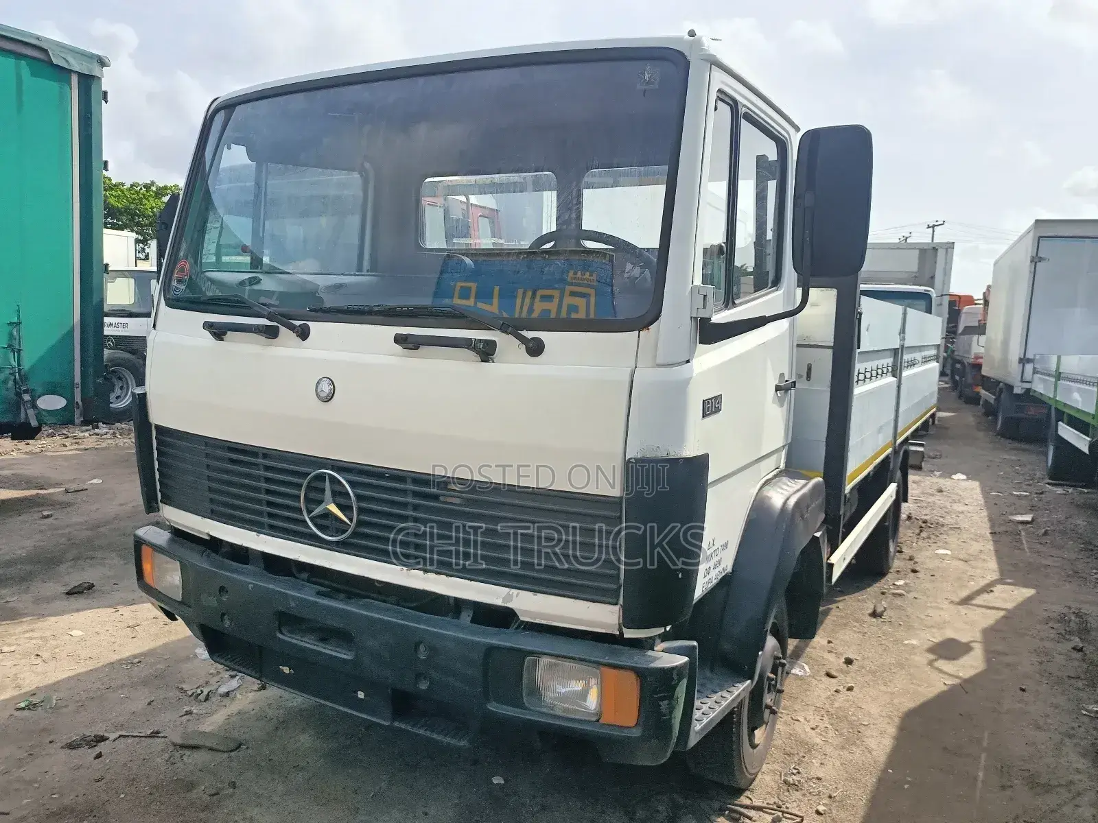 Mercedes Benz 814 Truck Single Propeller